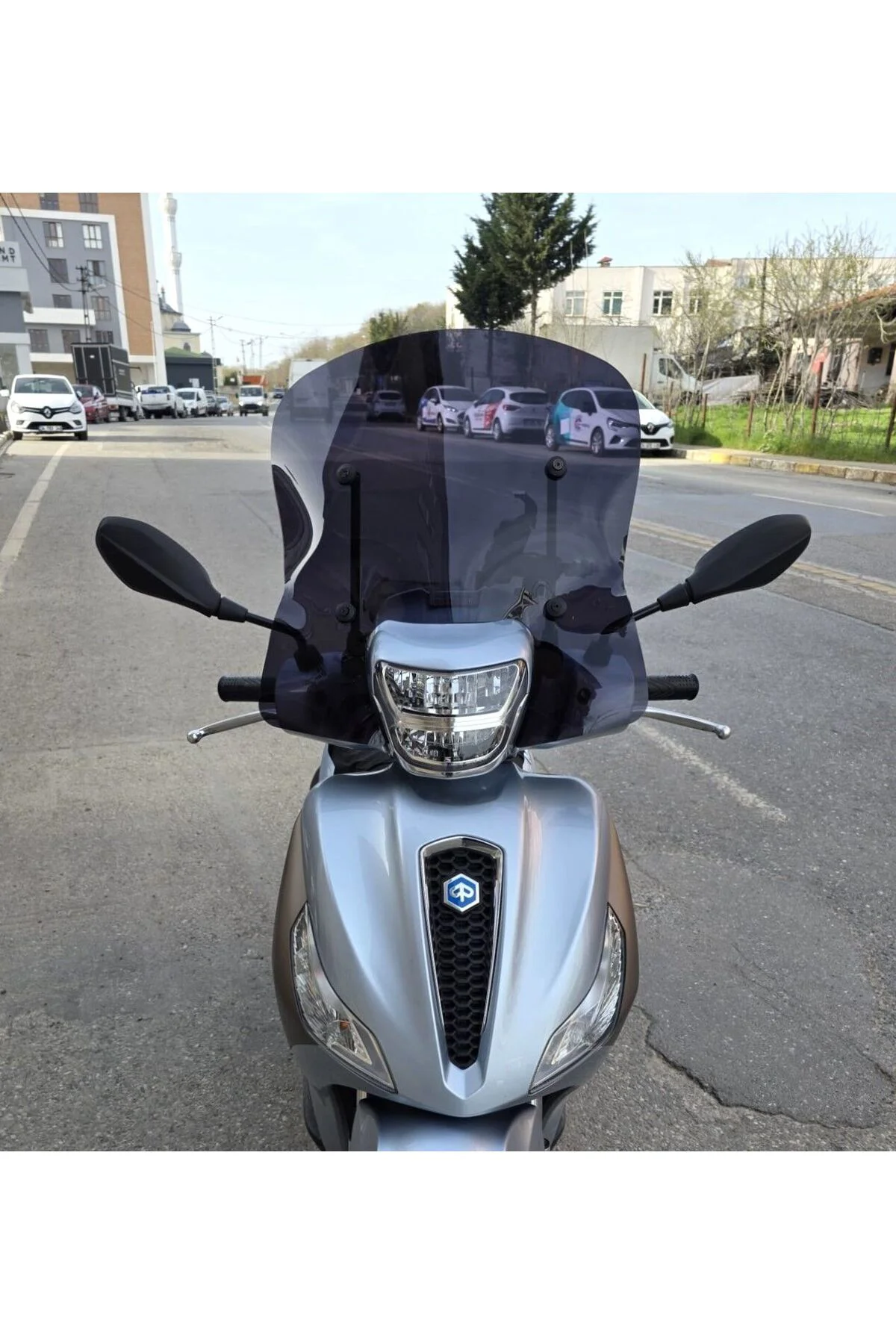Piaggio Medley S 150 Ön Cam 2021-2026 Model 54cm Siyah Renkli APA