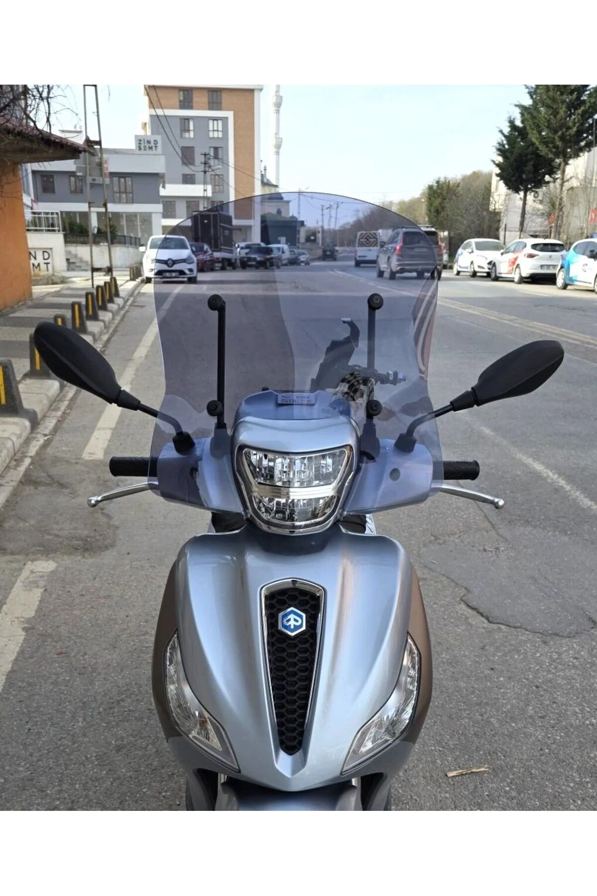 Piaggio Medley S 150 Ön Cam 2021-2026 Model 54cm Füme Renkli APARATSIZDIR