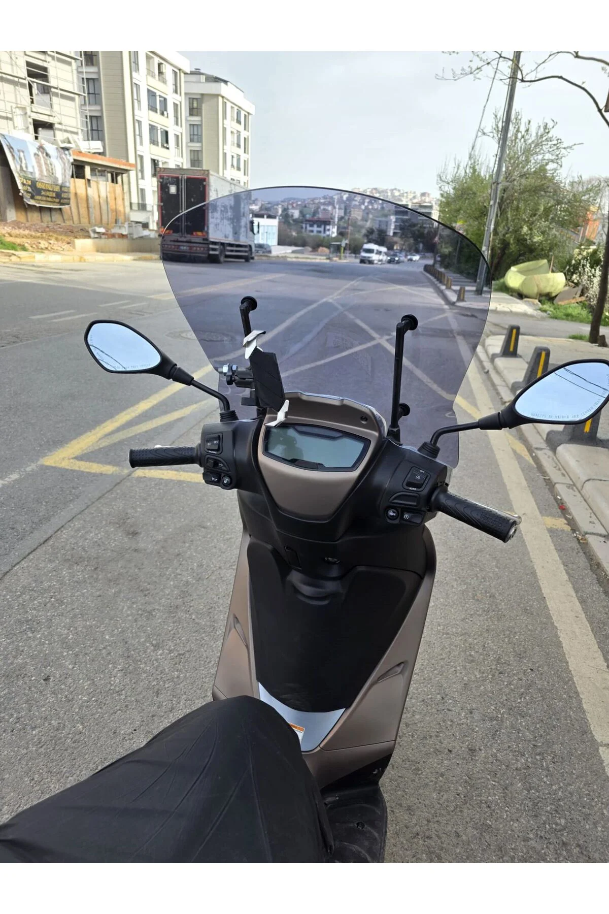 Piaggio Medley S 150 Ön Cam 2021-2026 Model 54cm Füme Renkli APARATSIZDIR