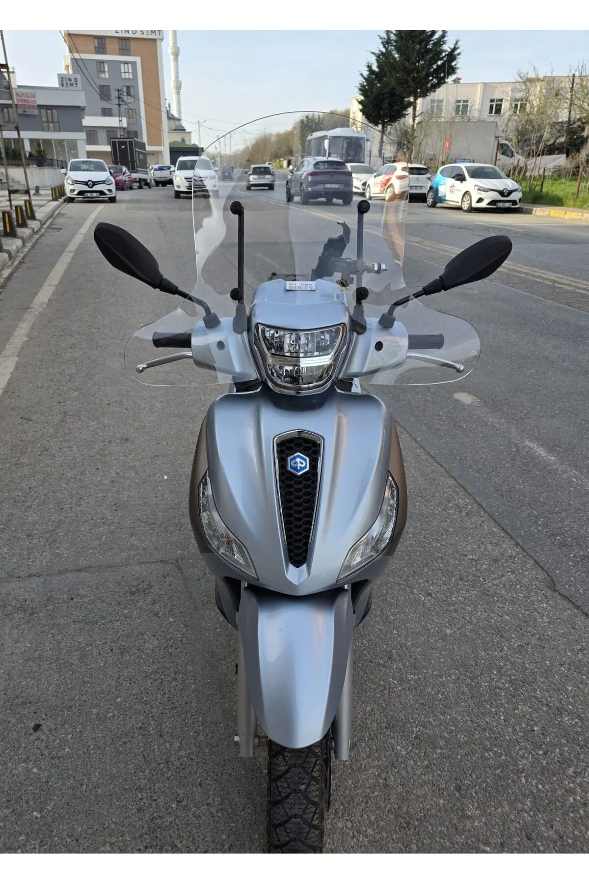 Piaggio Medley S 150 Ön Cam 2021-2026 Model 56cm Şeffaf Renkli El