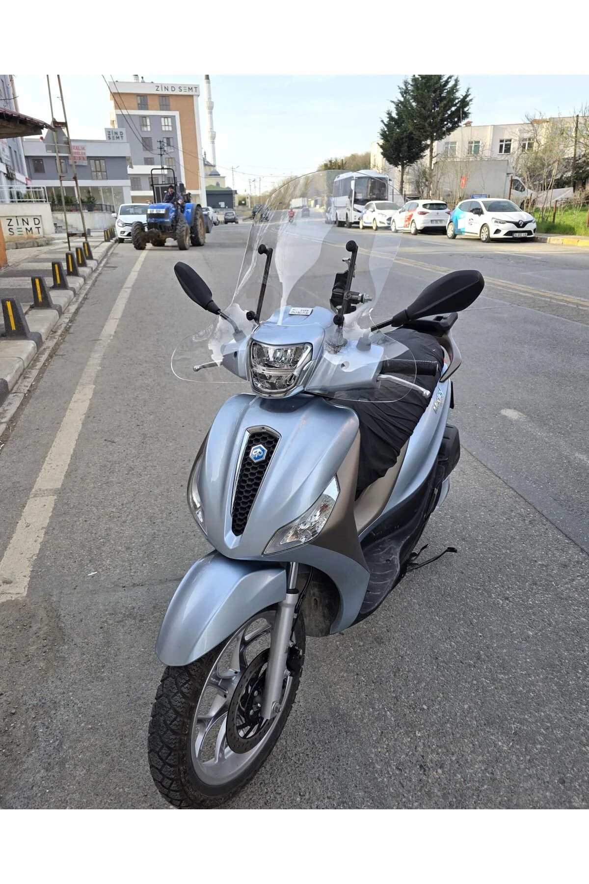 Piaggio Medley S 150 Ön Cam 2021-2026 Model 56cm Şeffaf Renkli El