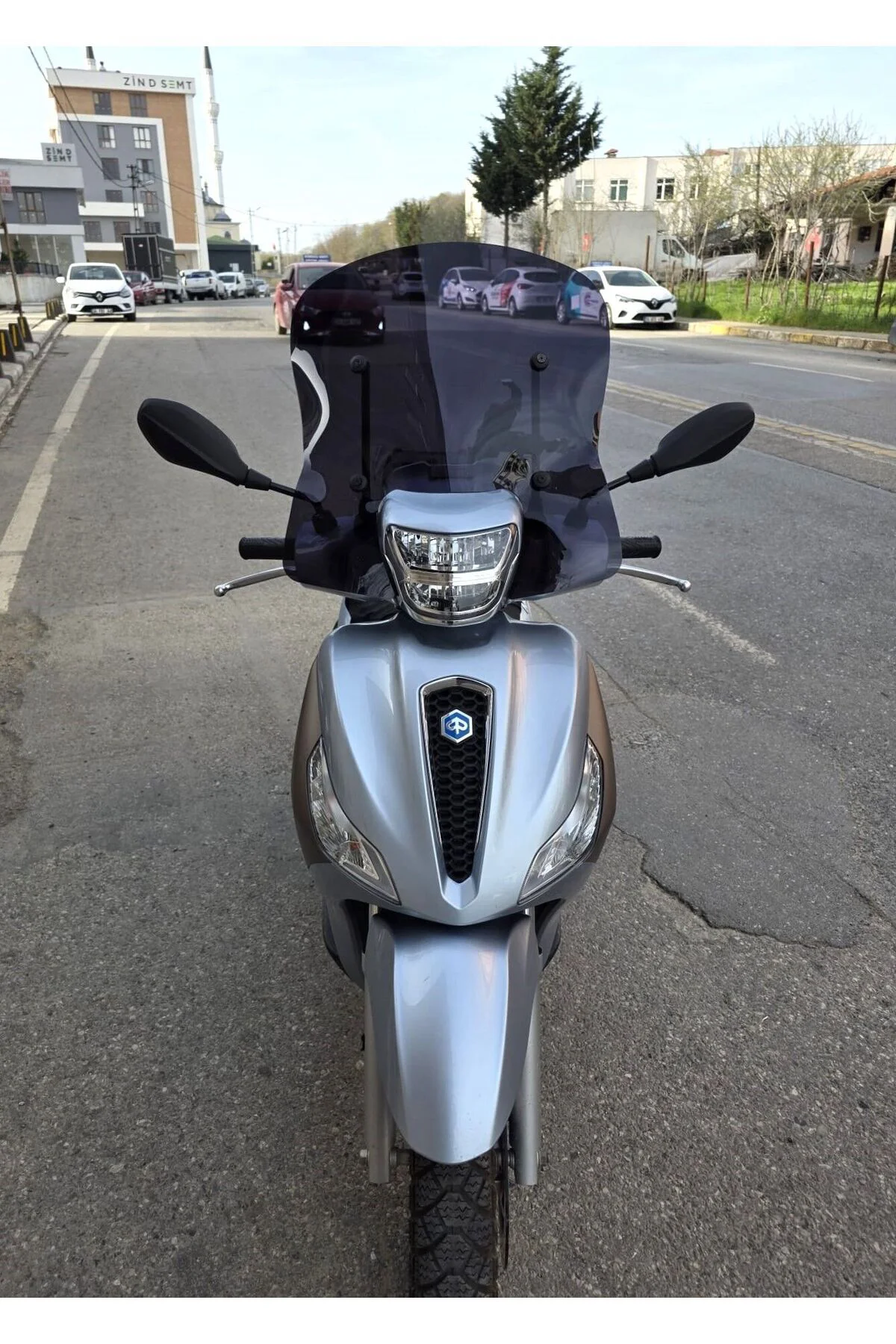 Piaggio Medley S 150 Ön Cam 2021-2026 Model 54cm Siyah Renkli APA