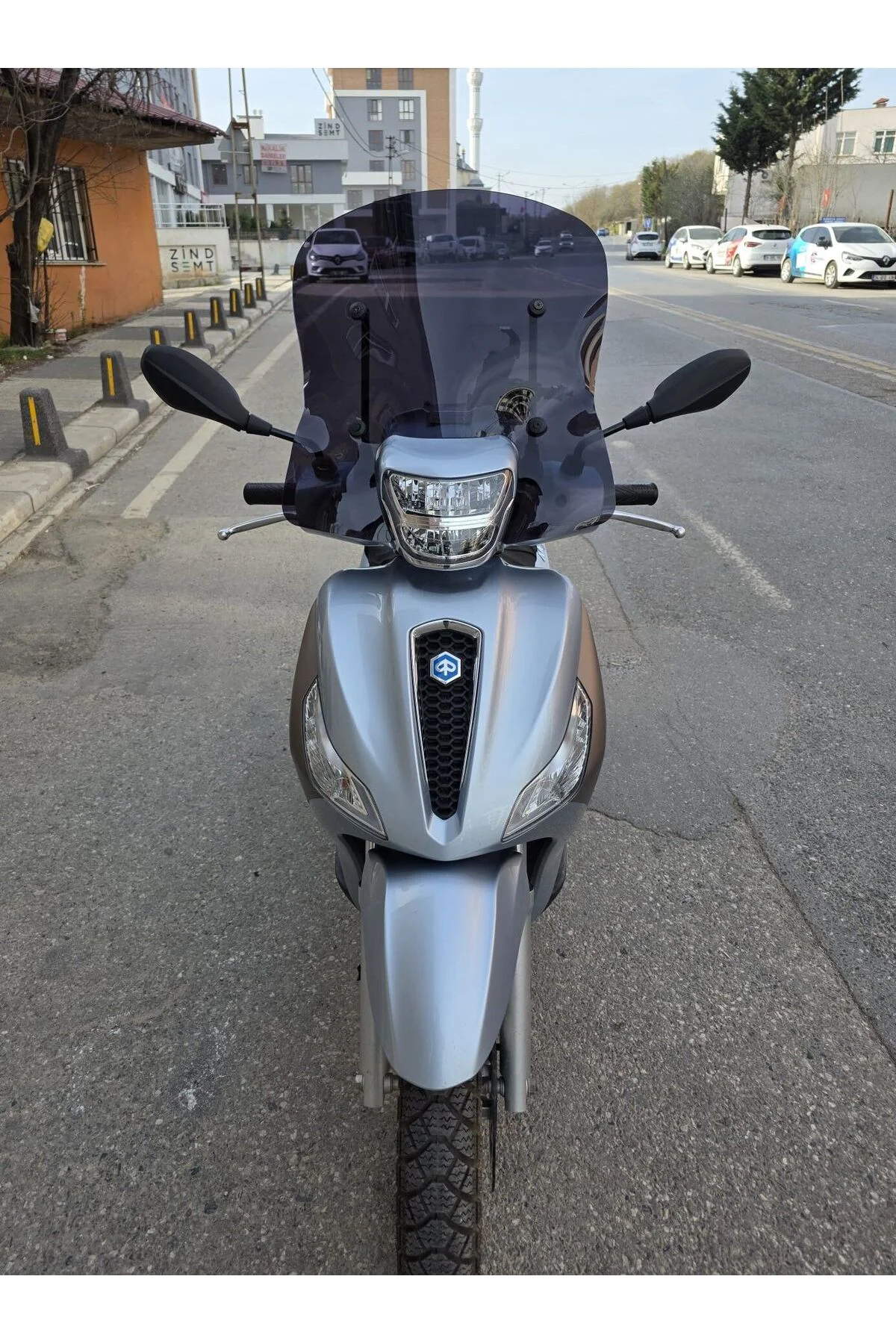 Piaggio Medley S 150 Ön Cam 2021-2026 Model 54cm Siyah Renkli APA
