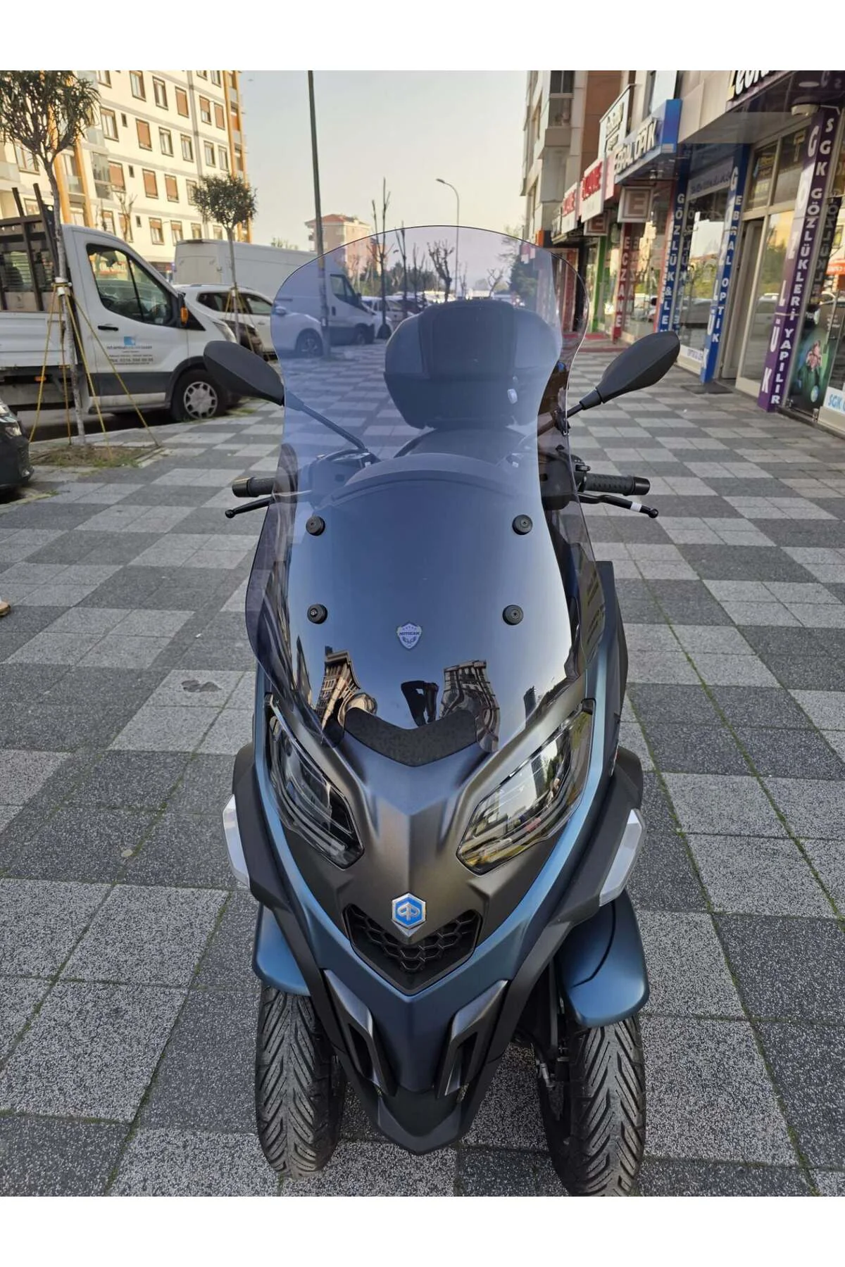 Piaggio MP3 530 Ön Cam 2023-2026 Model 72cm Füme Renkli 4mm UZUN