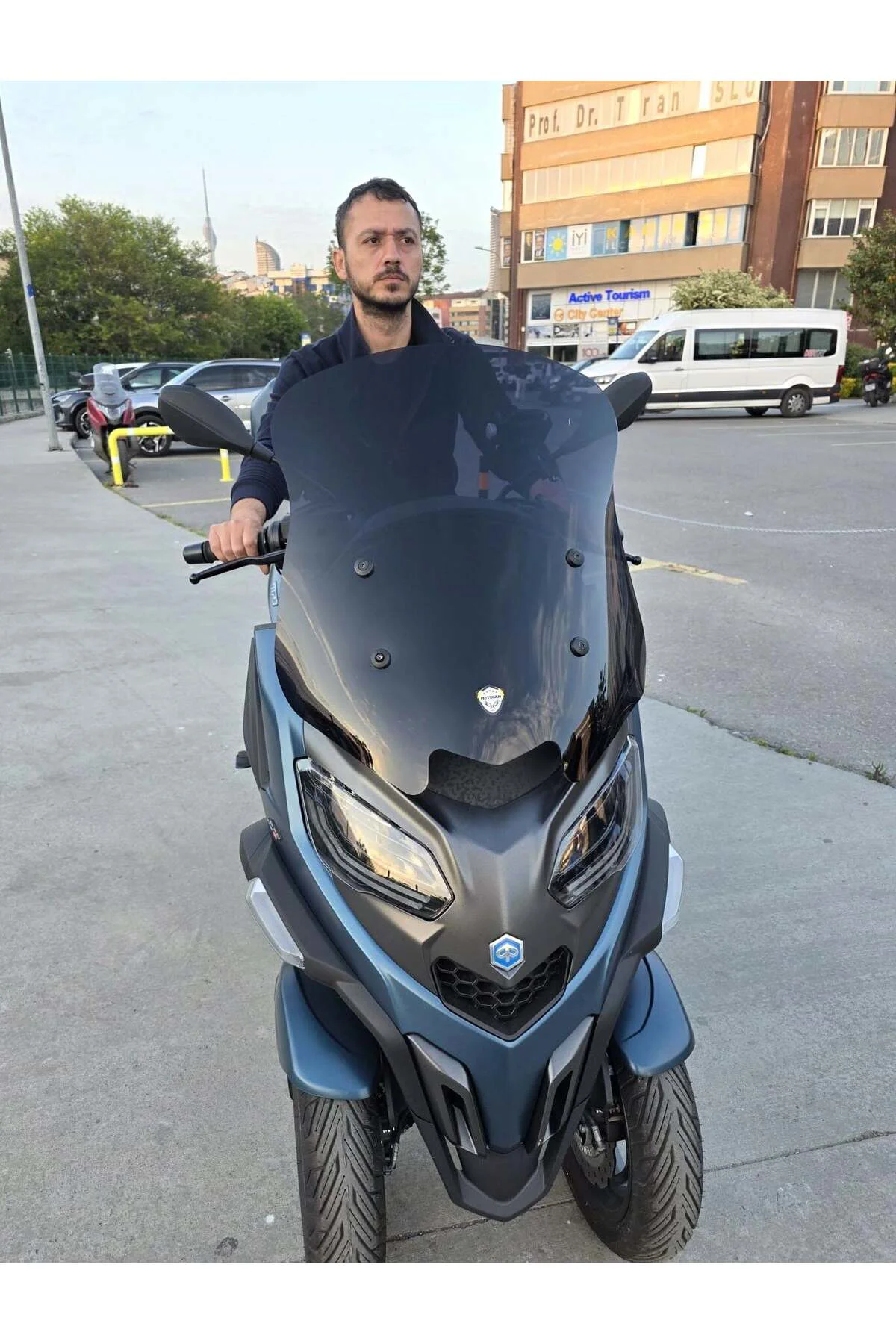 Piaggio MP3 530 Ön Cam 2023-2026 Model 60cm Siyah Renkli 4mm ORTA