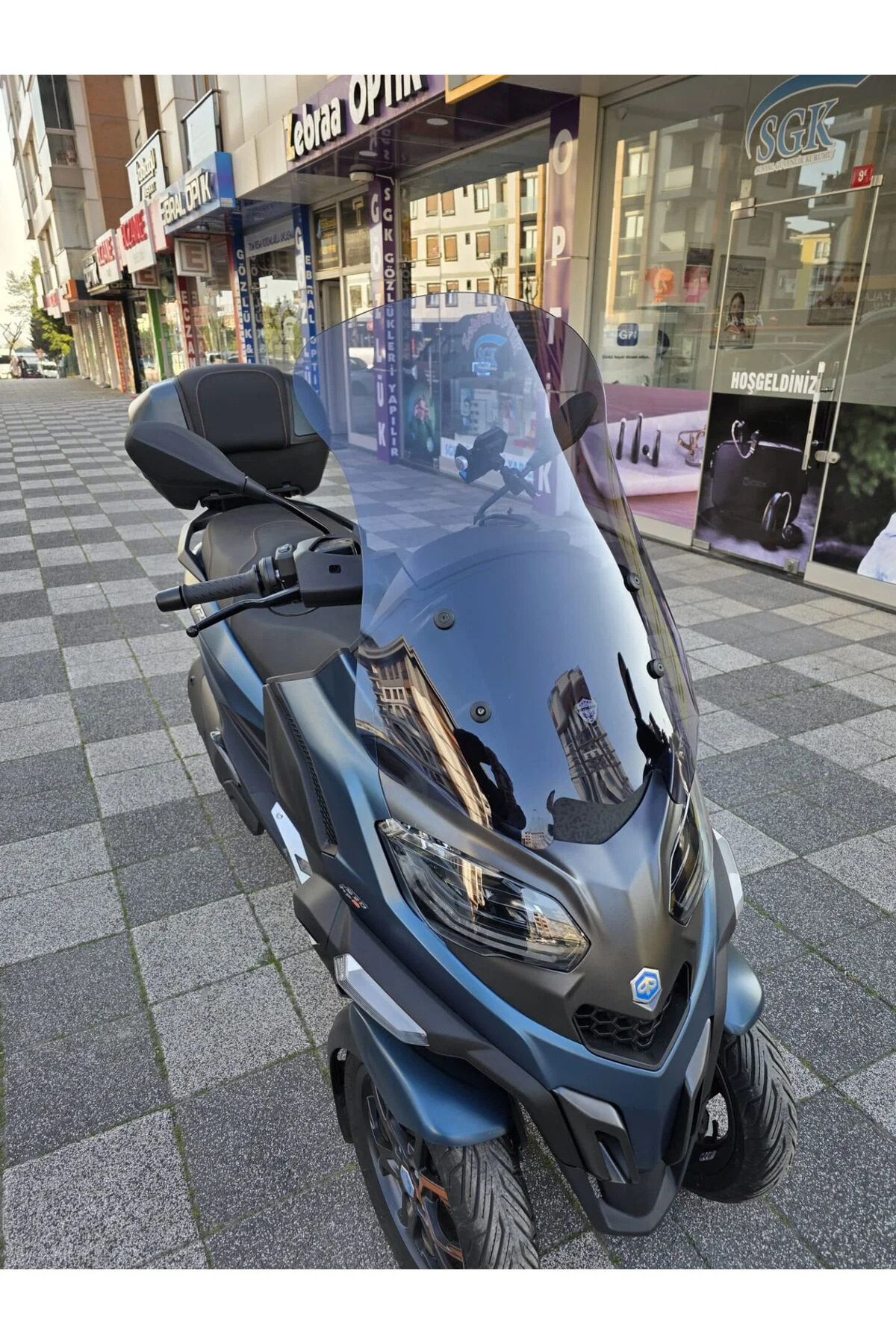 Piaggio MP3 530 Ön Cam 2023-2026 Model 72cm Füme Renkli 4mm UZUN