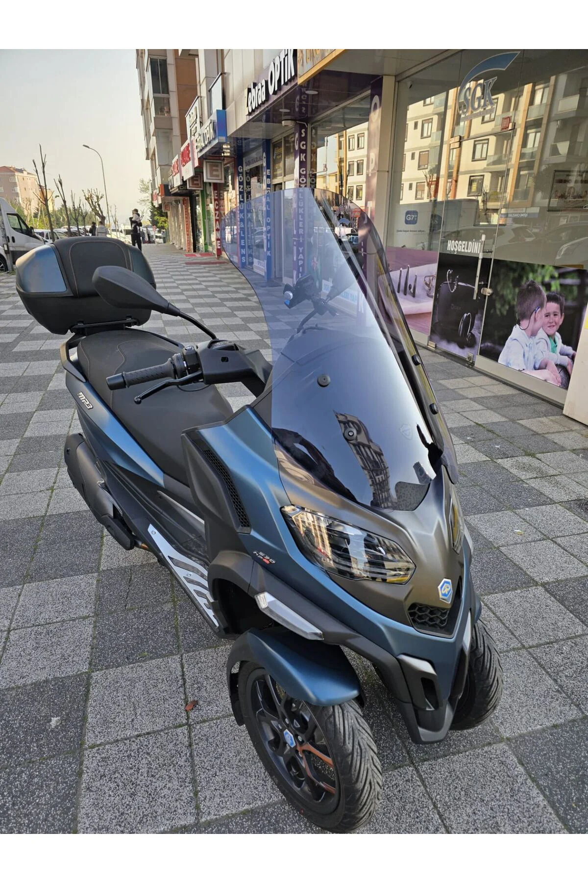 Piaggio MP3 530 Ön Cam 2023-2026 Model 72cm Füme Renkli 4mm UZUN