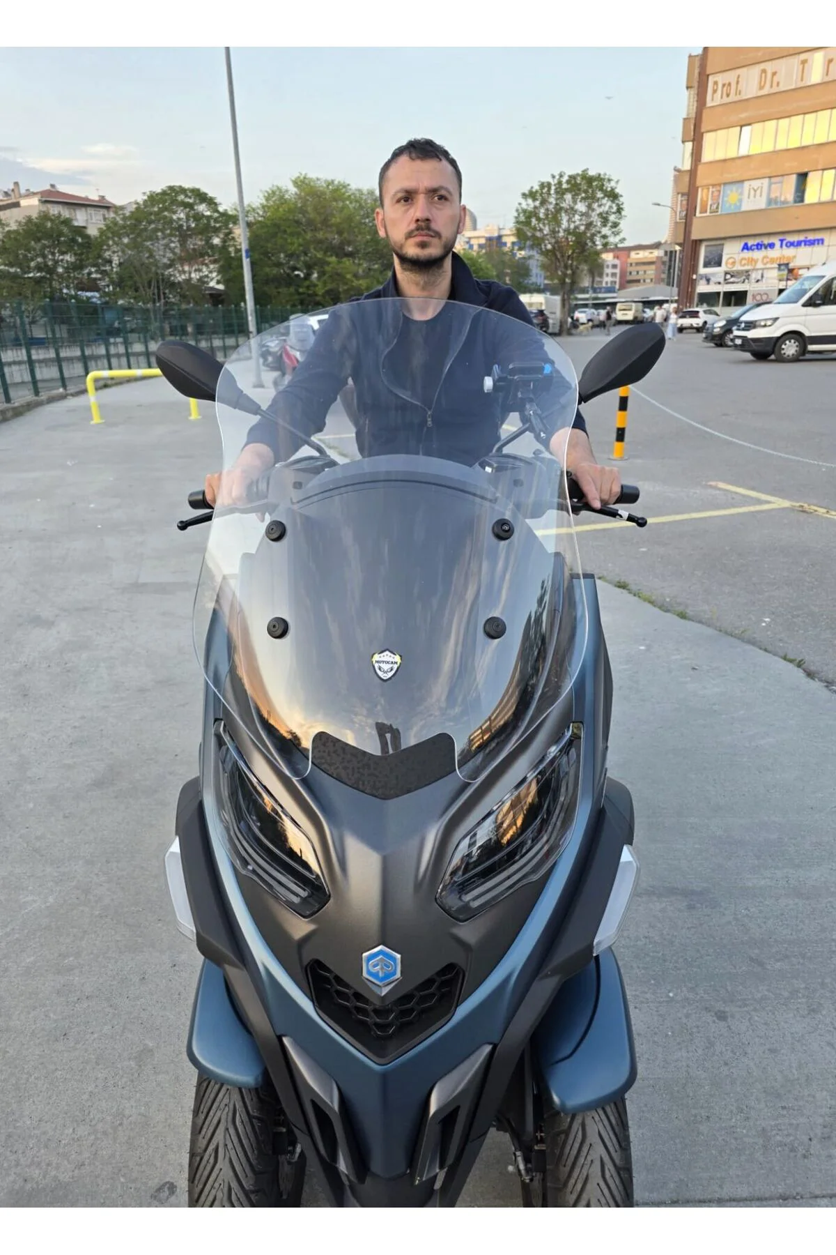 Piaggio MP3 530 Ön Cam 2023-2026 Model 60cm Şeffaf Renkli 4mm ORT