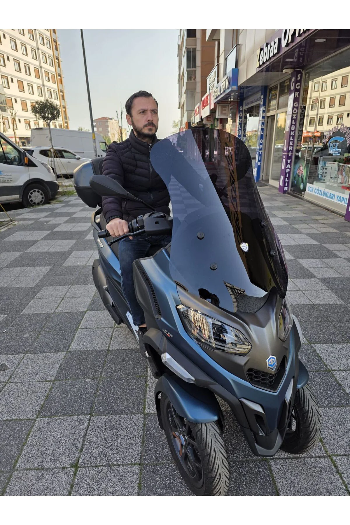 Piaggio MP3 530 Ön Cam 2023-2026 Model 72cm Siyah Renkli 4mm UZUN