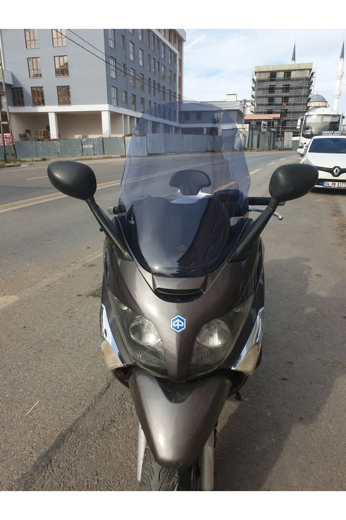 Piaggio X Evo 250 Ön Cam 2008-2016 Model 58cm Füme Renkli 4mm ORİ