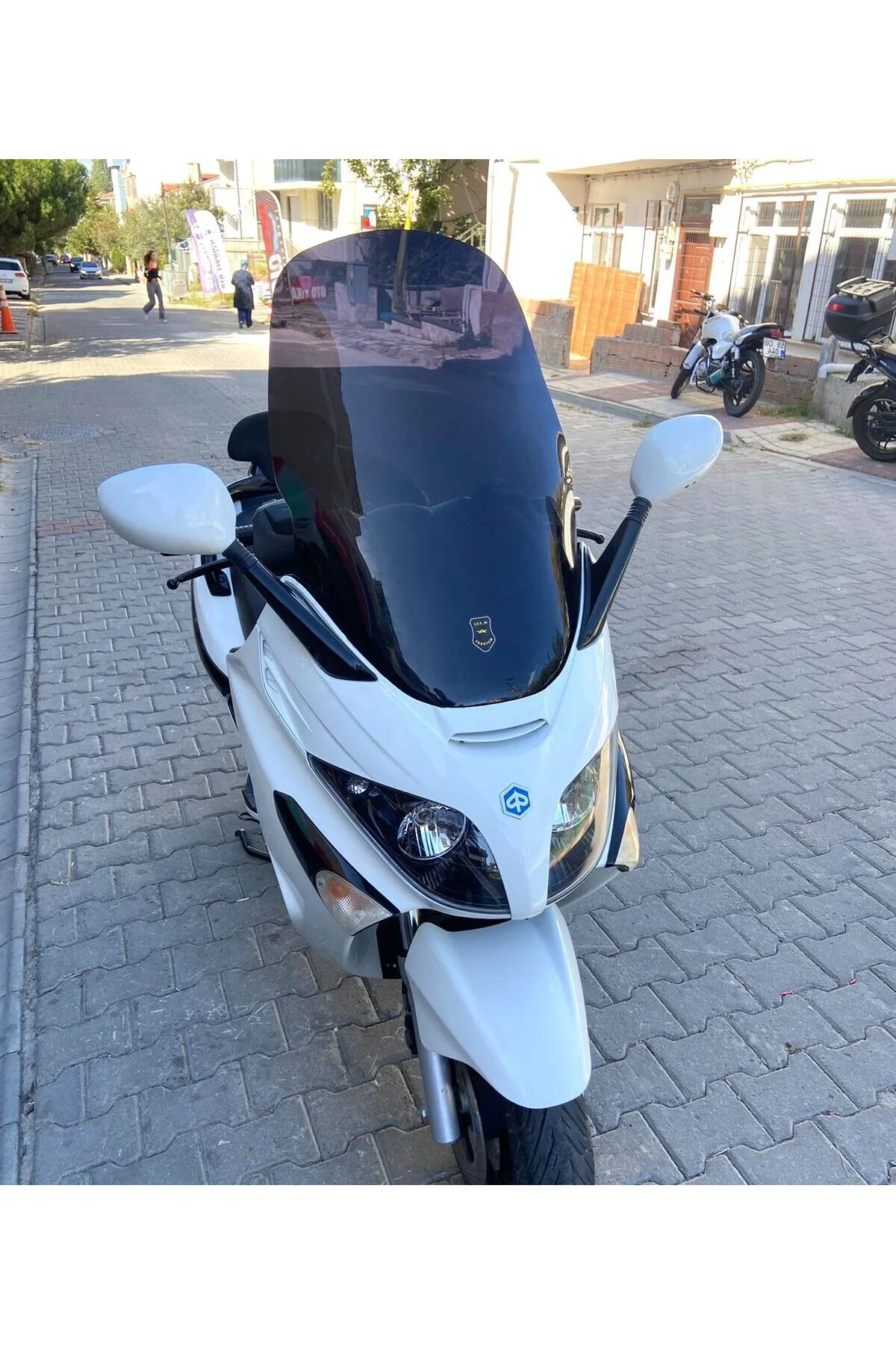 Piaggio X Evo 400 Ön Cam 2008-2016 Model 70cm Siyah Renkli 4mm UZ
