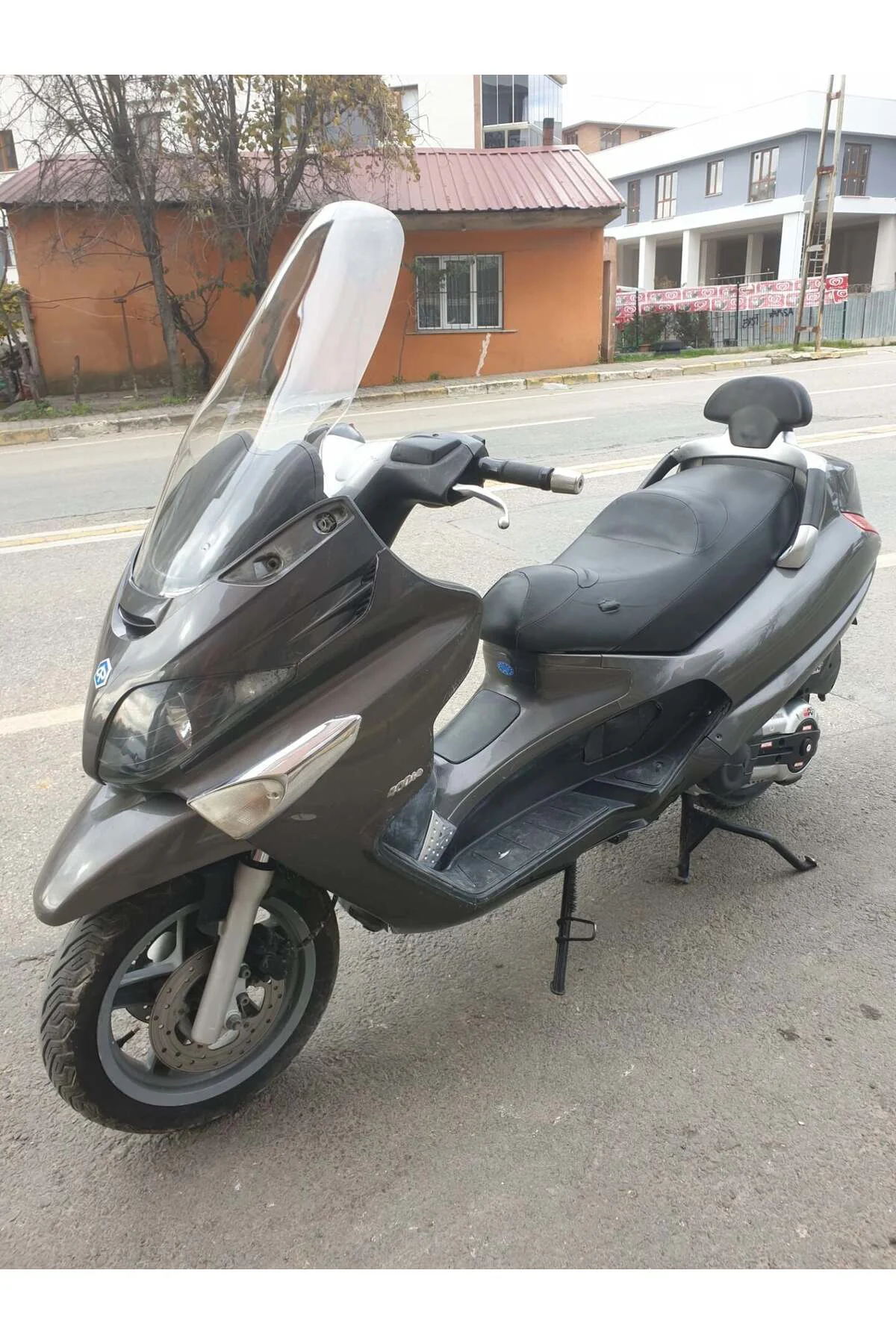Piaggio X Evo 400 Ön Cam 2008-2016 Model 58cm Şeffaf Renkli 4mm ORİJİNAL BOYLU