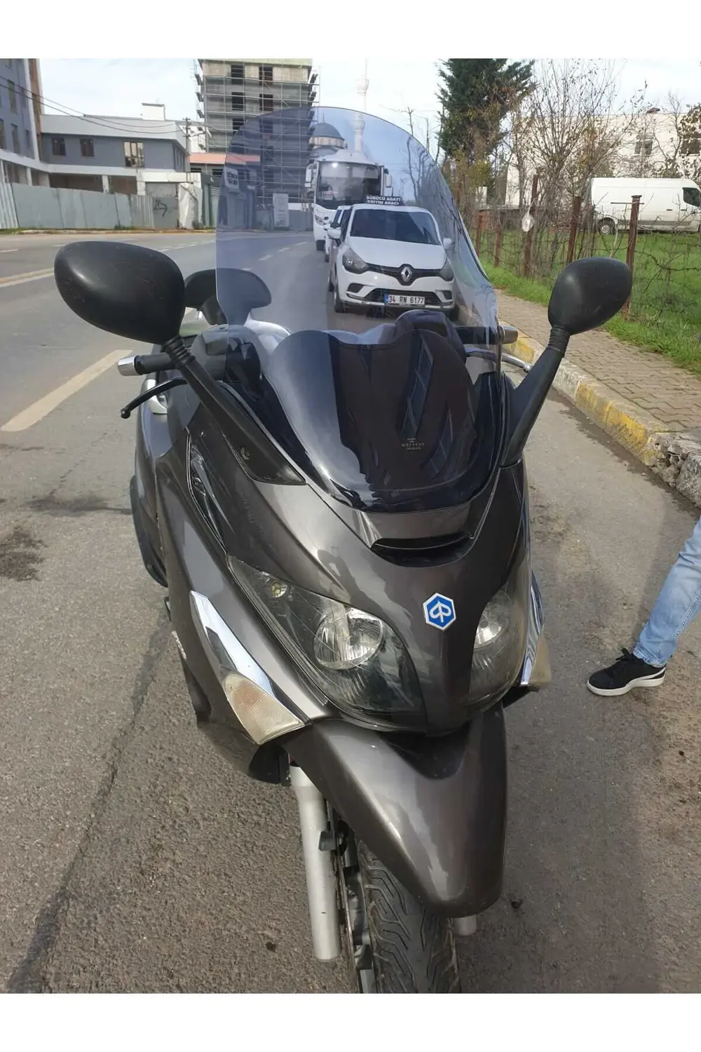 Piaggio X Evo Ön Cam 2009 2015 Model 58cm Açıkfüme Renkli 4mm