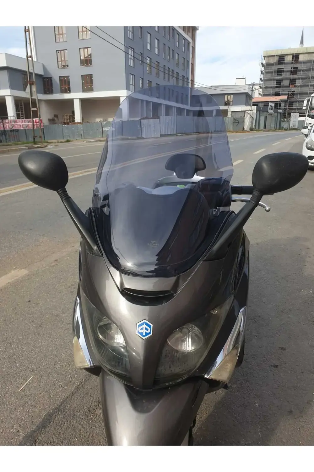 Piaggio X Evo Ön Cam 2009 2015 Model 58cm Açıkfüme Renkli 4mm
