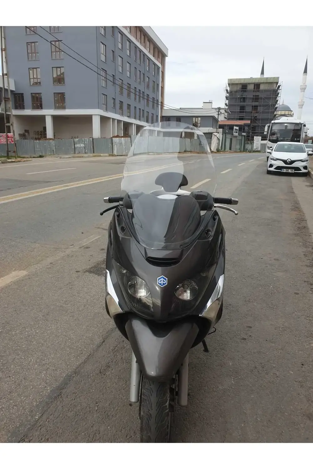 Piaggio X Evo Ön Cam 2009 2015 Model 58cm Şeffaf Renkli 4mm