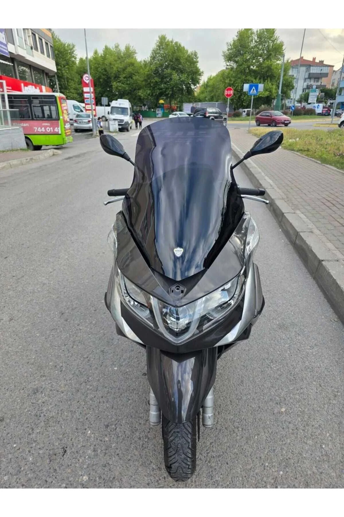 Piaggio X10 350 Ön Cam 2011-2017 Model 73cm Siyah Renkli 4mm