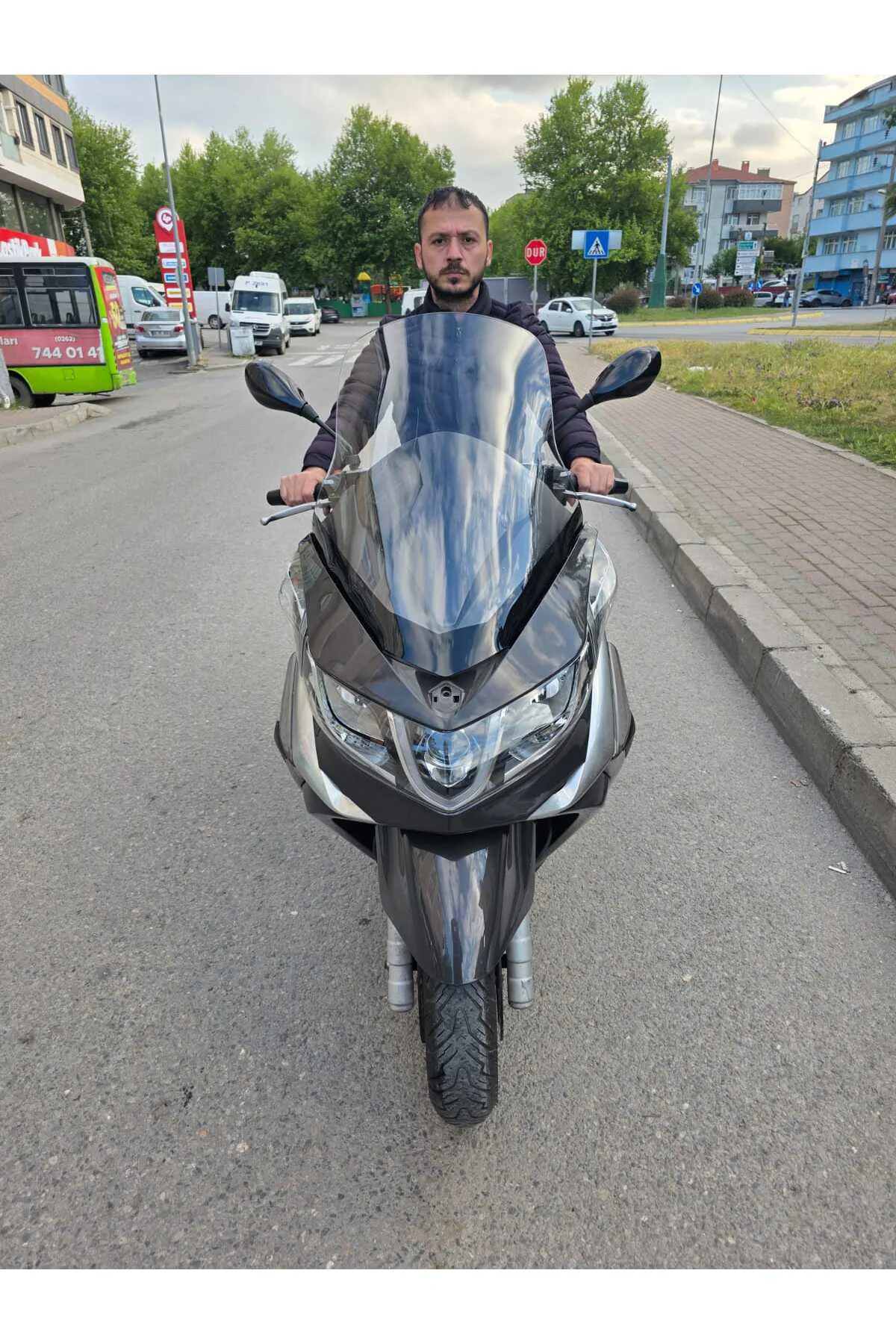 Piaggio X10 Ön Cam 2011-2017 Model 73cm Şeffaf Renkli 4mm