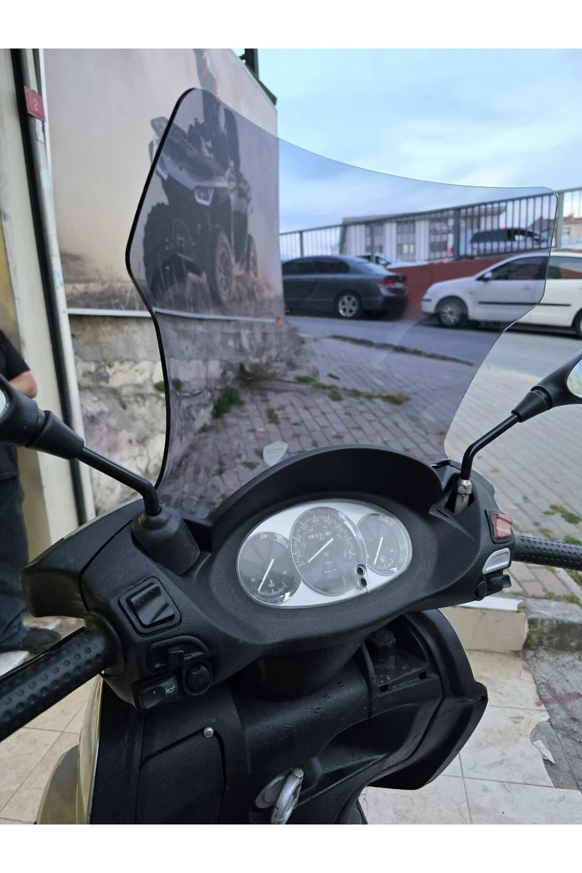 Piaggio X7 Ön Cam 2007-2012 Model 43cm Füme Renkli 4mm