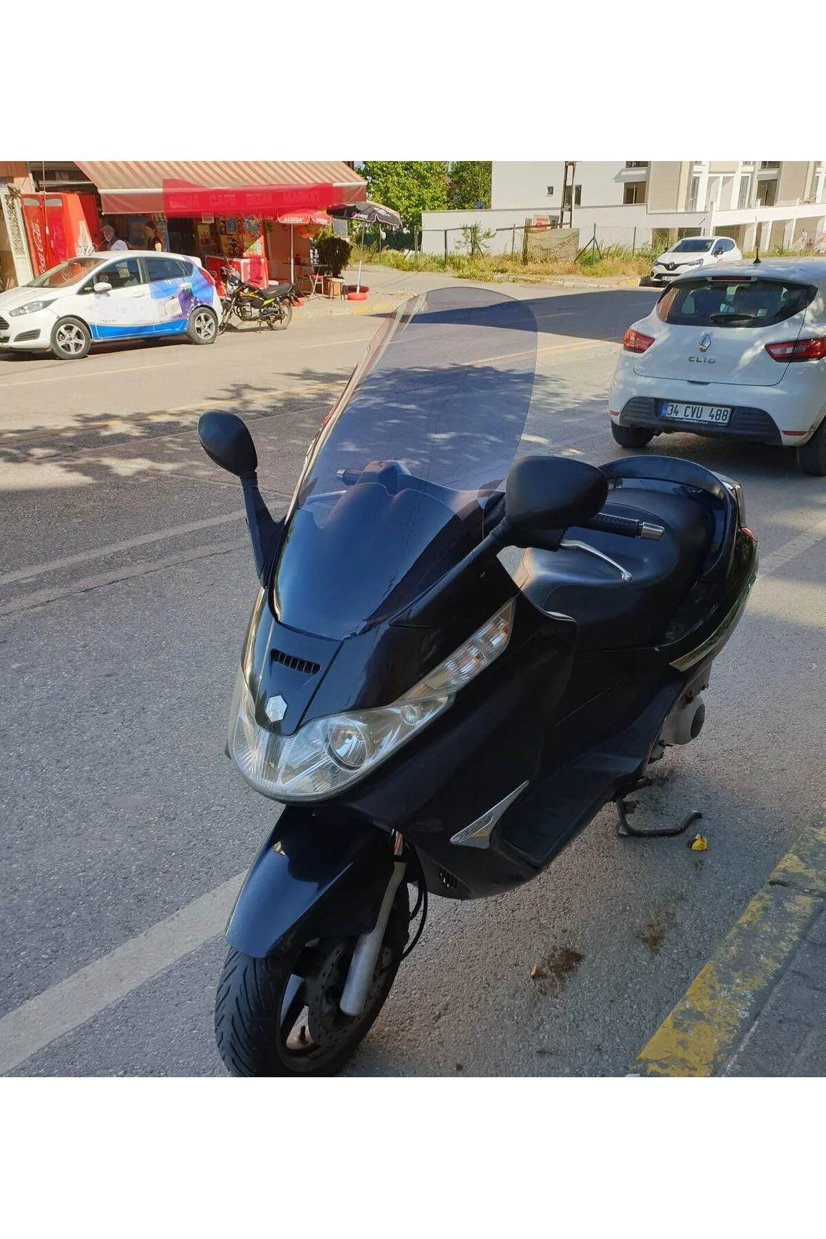 Piaggio X8 200 Ön Cam 2004-2006 Model 70cm Füme Renkli 4mm