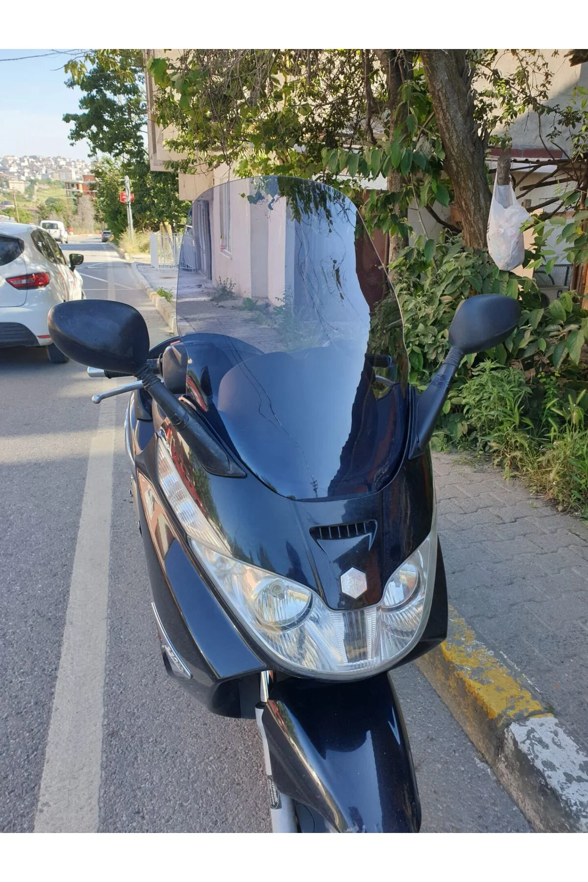Piaggio X8 200 Ön Cam 2004-2006 Model 70cm Füme Renkli 4mm