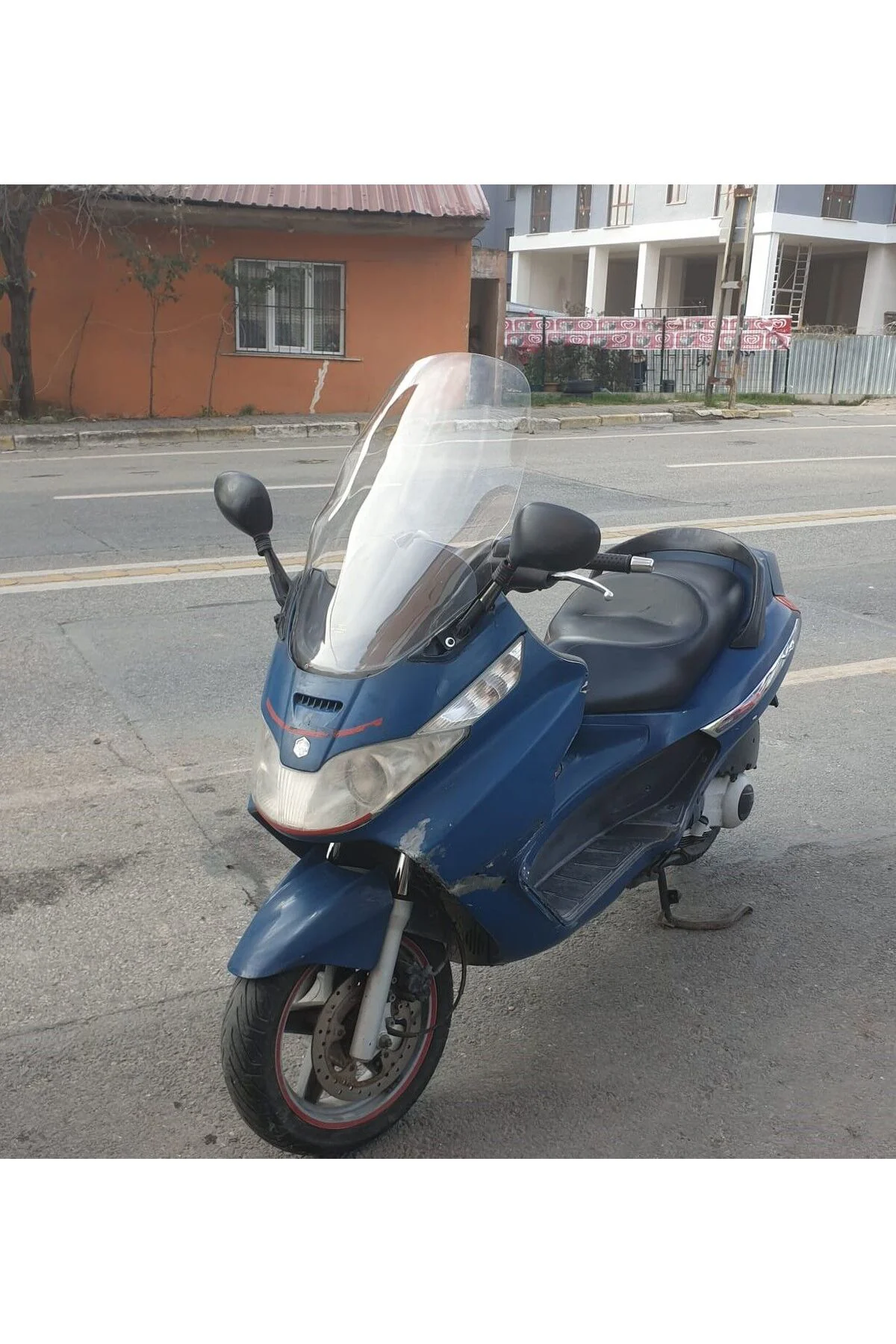 Piaggio X8 200 Ön Cam 2004-2006 Model 70cm Şeffaf Renkli 4mm