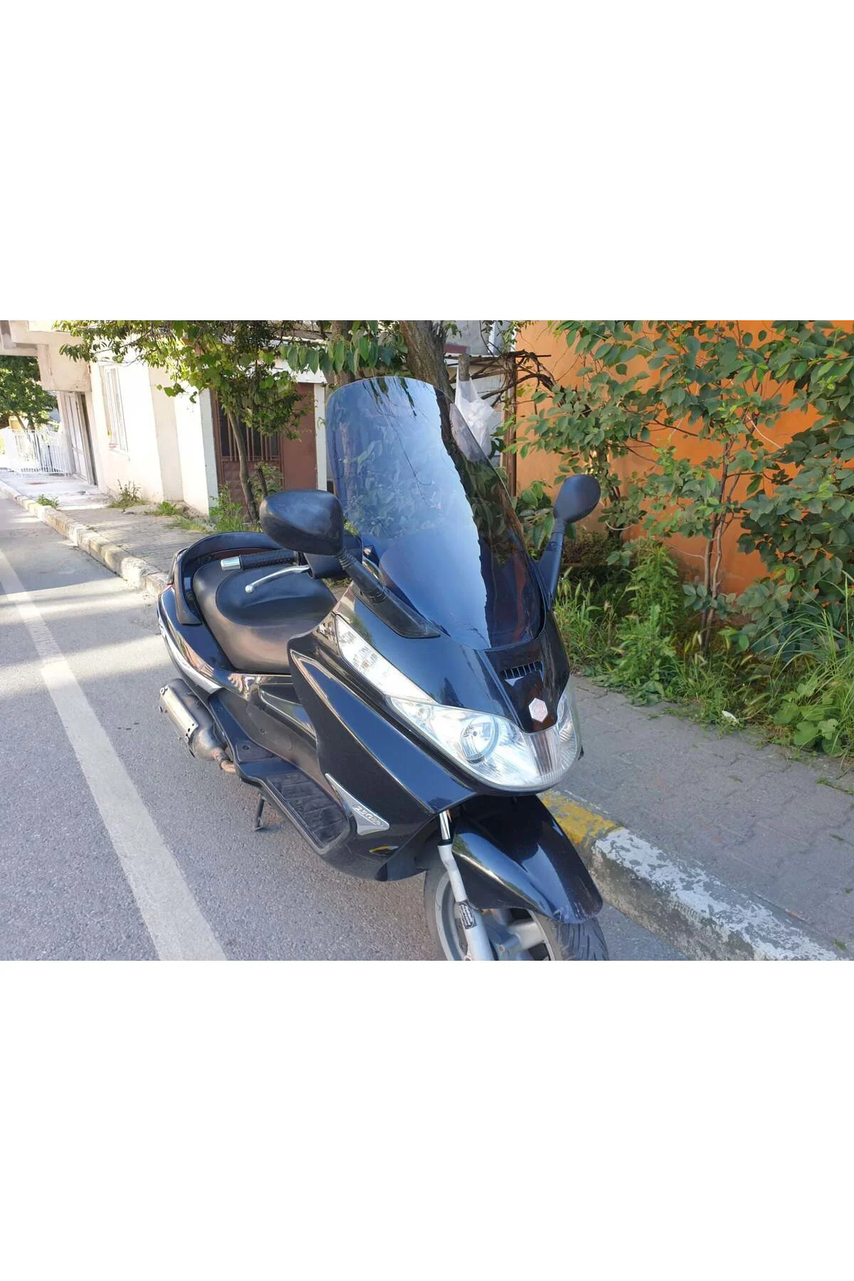 Piaggio X8 200 Ön Cam 2004-2006 Model 70cm Füme Renkli 4mm