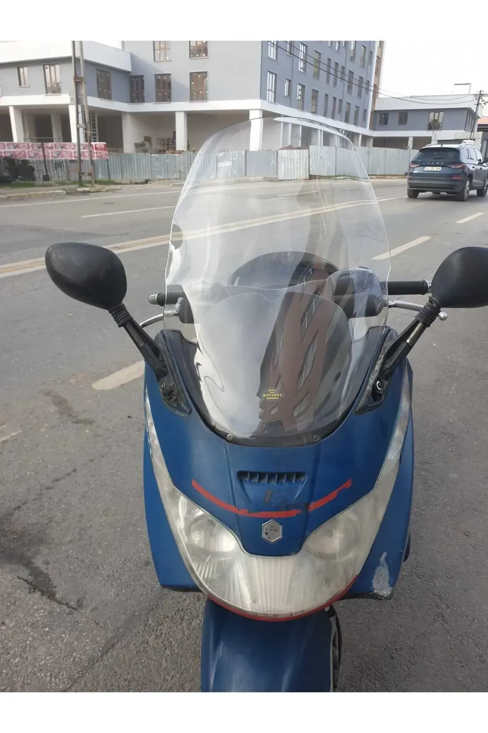 Piaggio X8 200 Ön Cam 2004 2006 Model 58cm Şeffaf Renkli 4mm