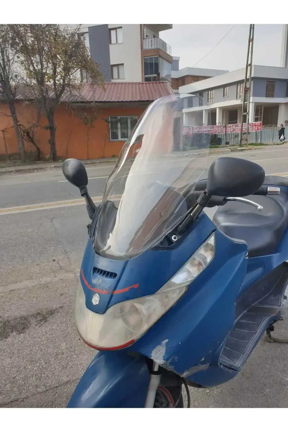 Piaggio X8 200 Ön Cam 2004 2006 Model 58cm Şeffaf Renkli 4mm