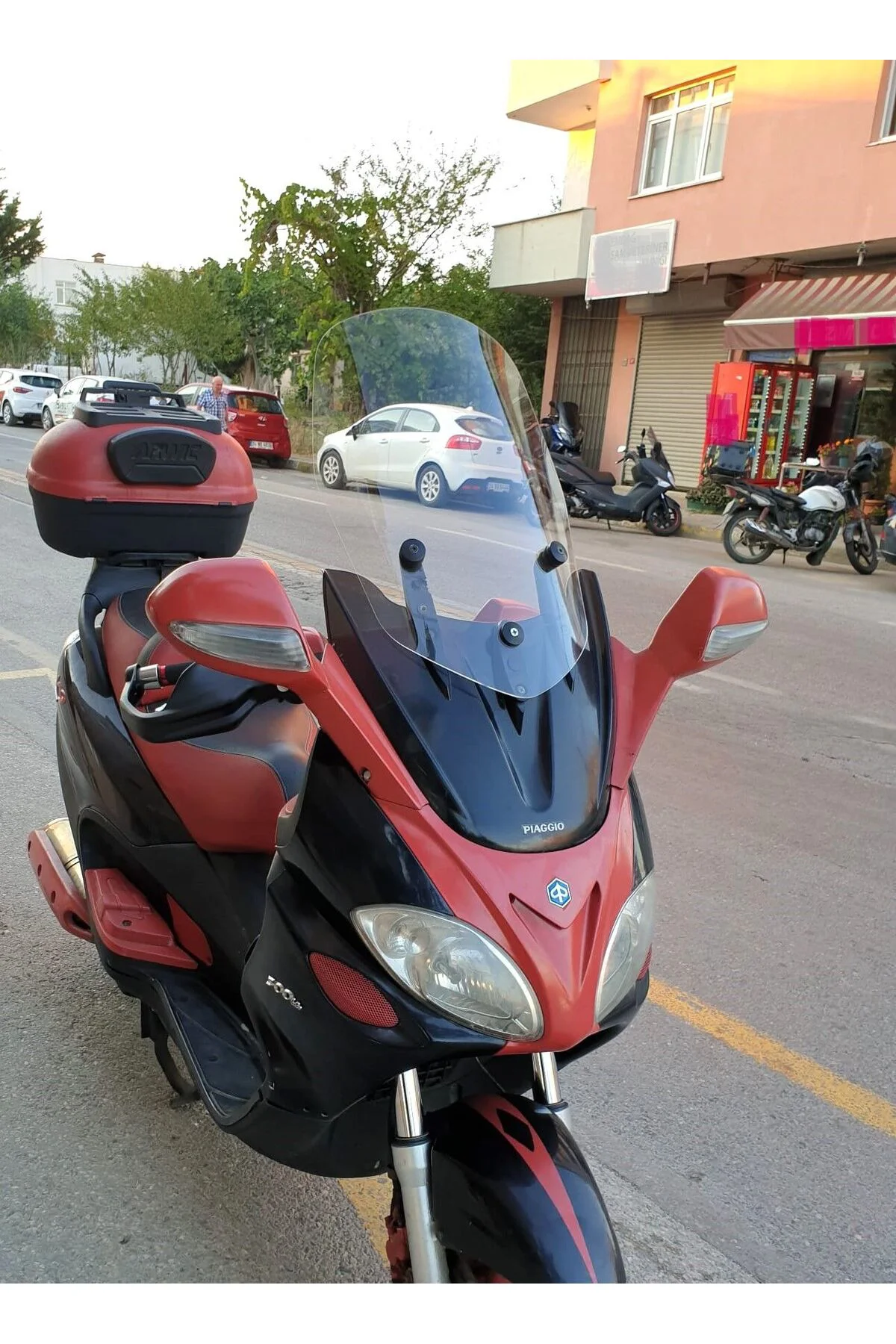 Piaggio X9 250 Ön Cam 2004-2006 Model 49cm Şeffaf Renkli 4mm