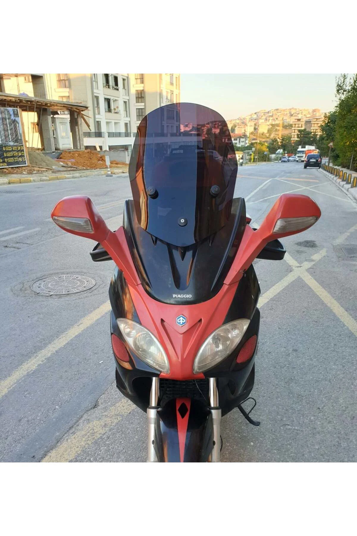 Piaggio X9 250 Ön Cam 2004-2006 Model 49cm Siyah Renkli 4mm