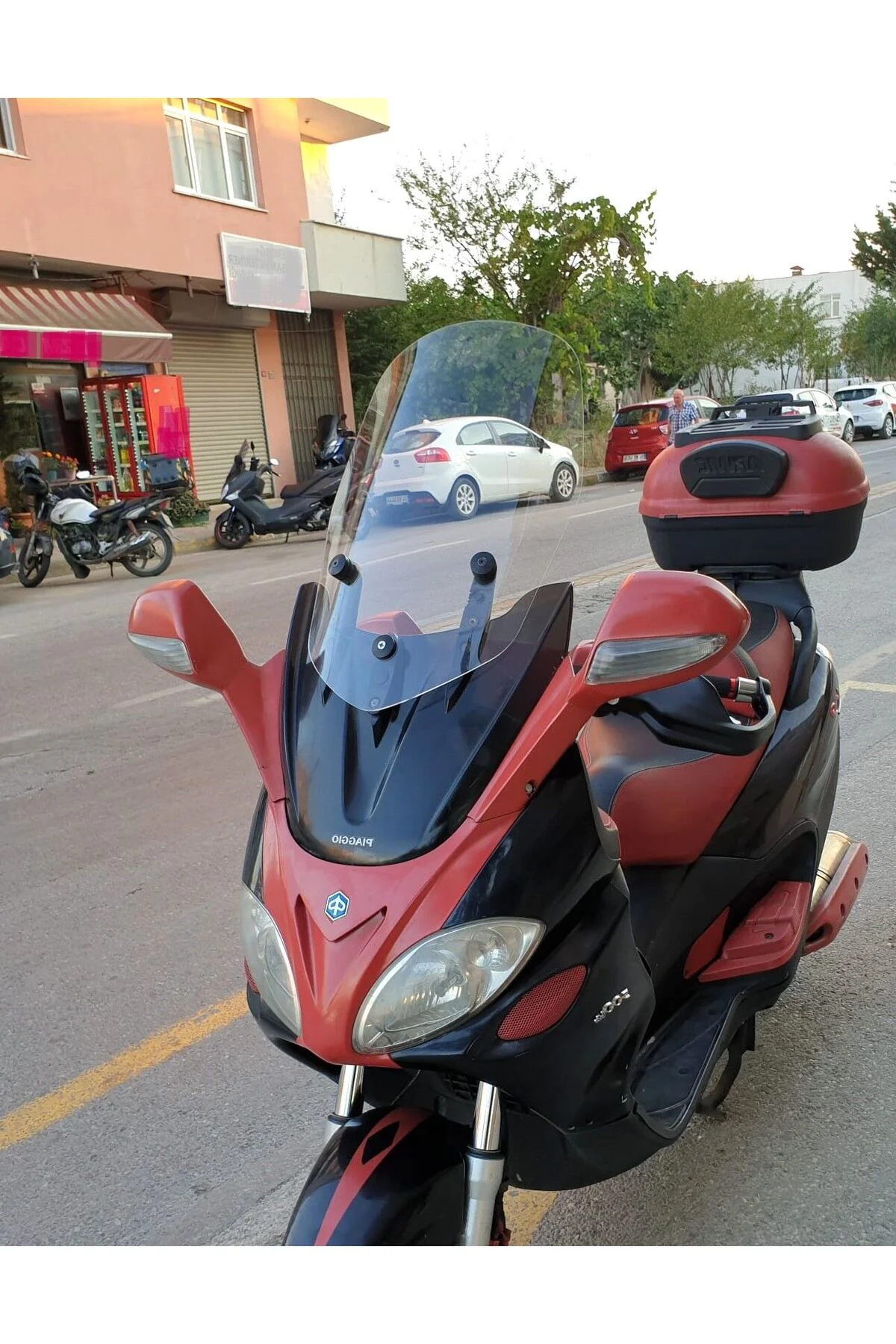 Piaggio X9 250 Ön Cam 2004-2006 Model 49cm Şeffaf Renkli 4mm