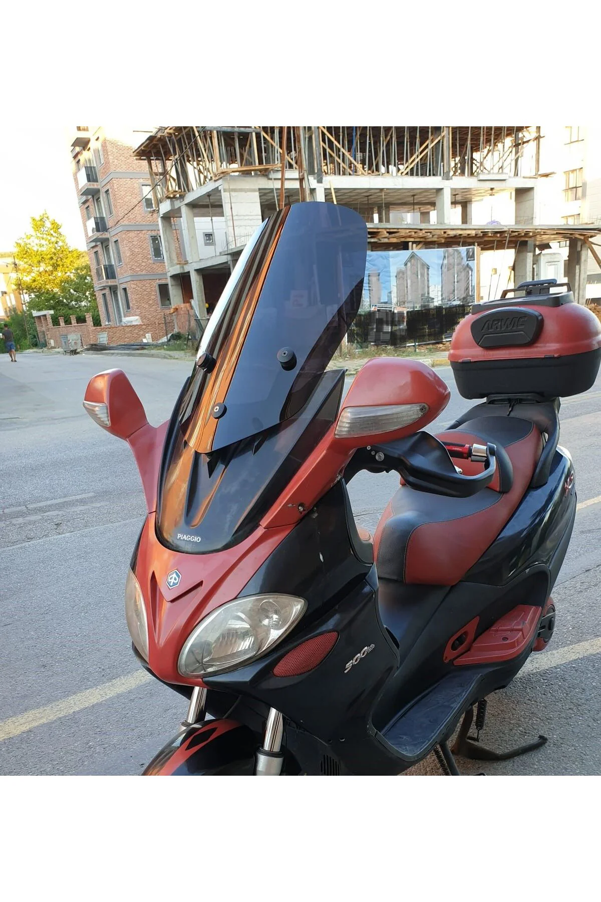 Piaggio X9 500 Ön Cam 2004-2006 Model 49cm Siyah Renkli 4mm