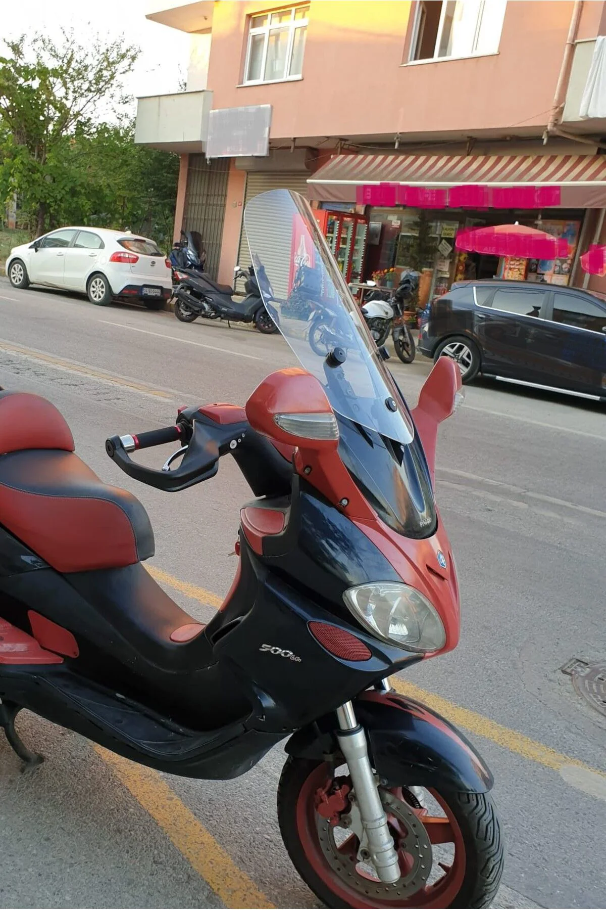 Piaggio X9 500 Ön Cam 2004-2006 Model 49cm Şeffaf Renkli 4mm