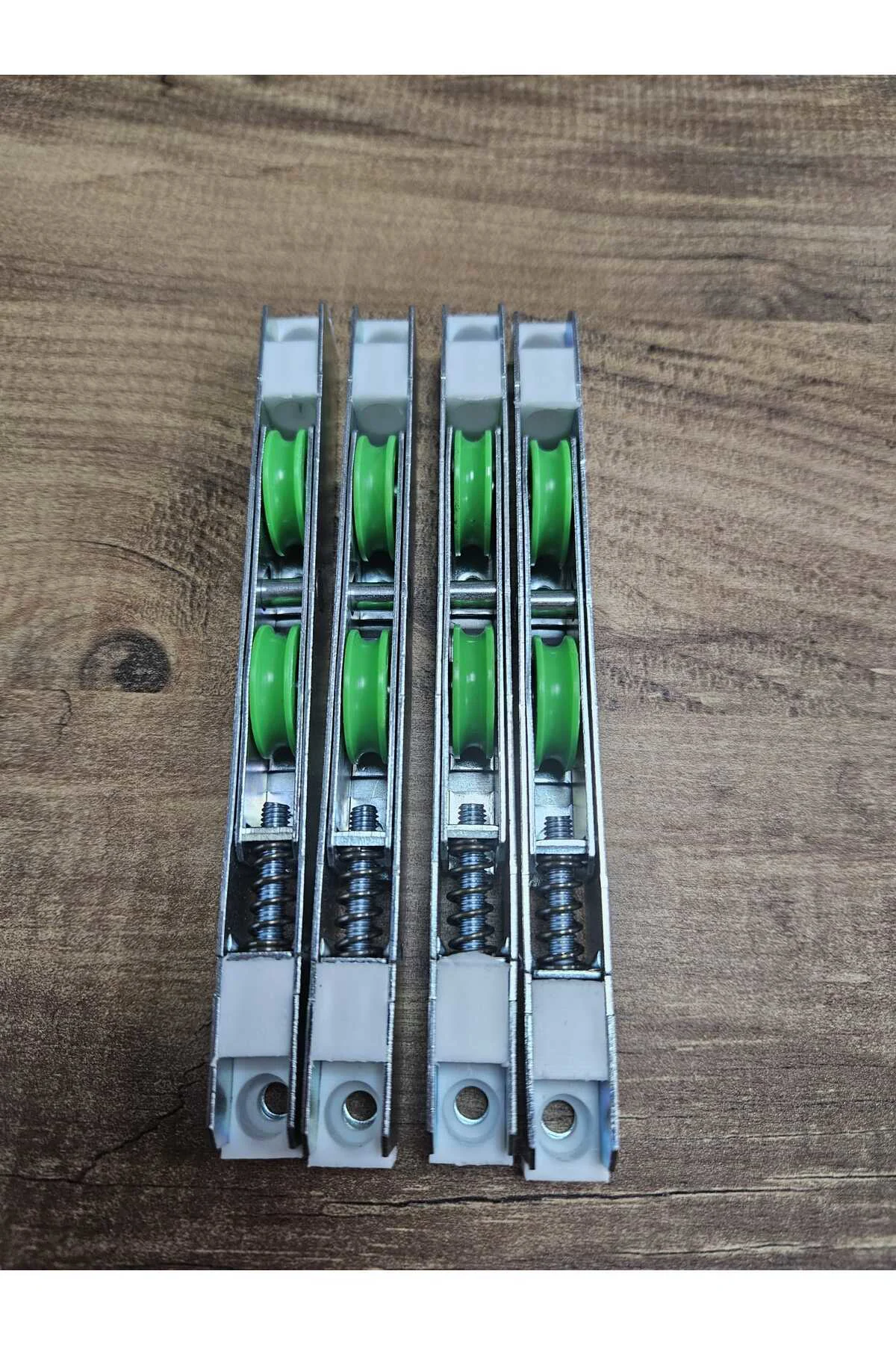 Pimapen PVC Pencere Yeşil Sürme Teker 4 lü Set