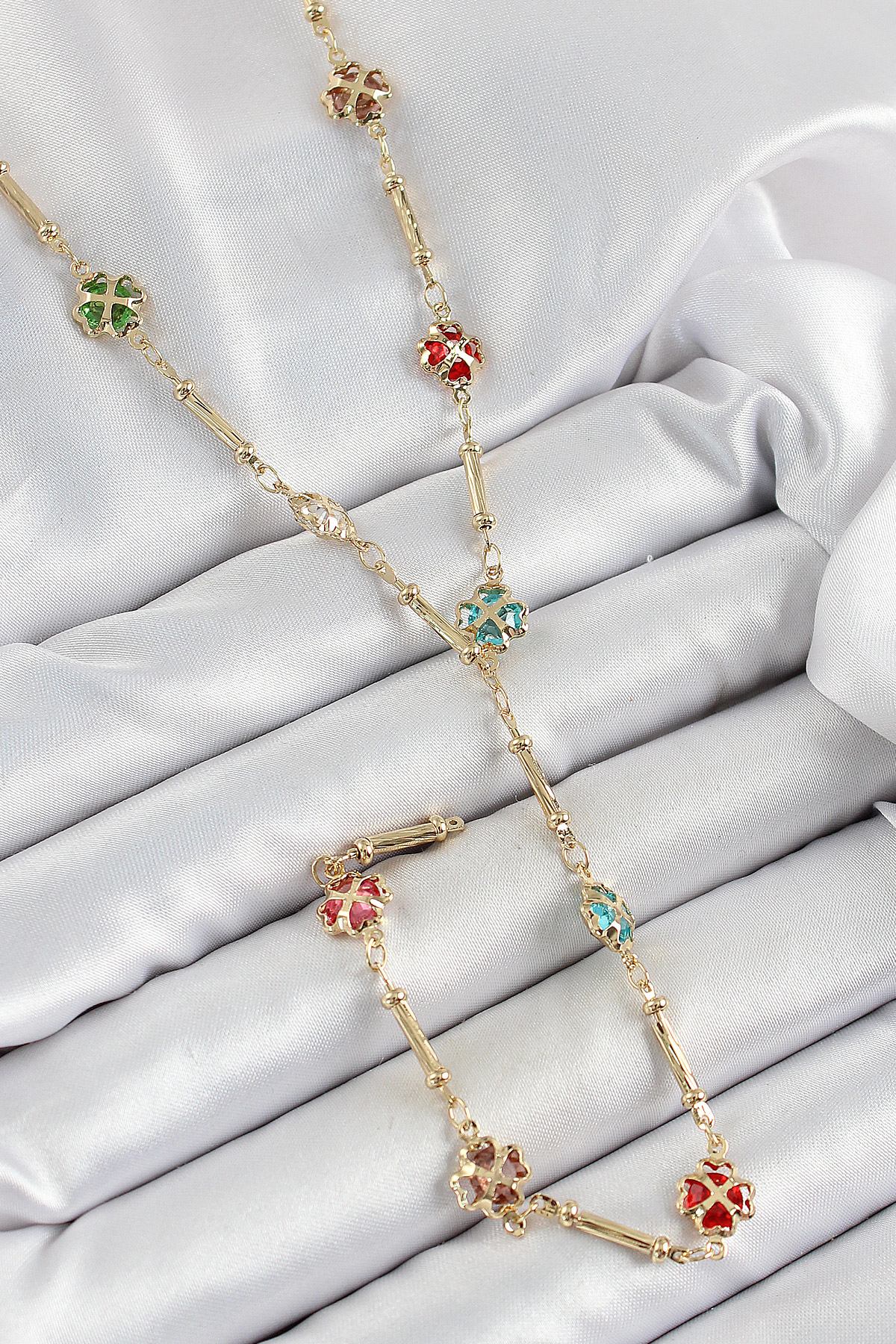 Stillove Pirinç Asorti Kalpli Yonca Model Gold Renk Zirkon Taşlı Y Kolye S