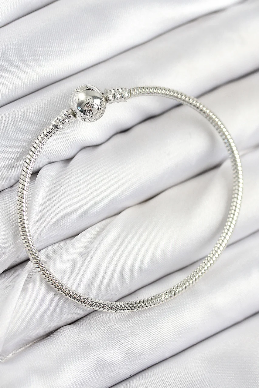 Pirinç Charm Topcuk Model Gümüş Renk Kadın Bileklik - Lisinya Diğer