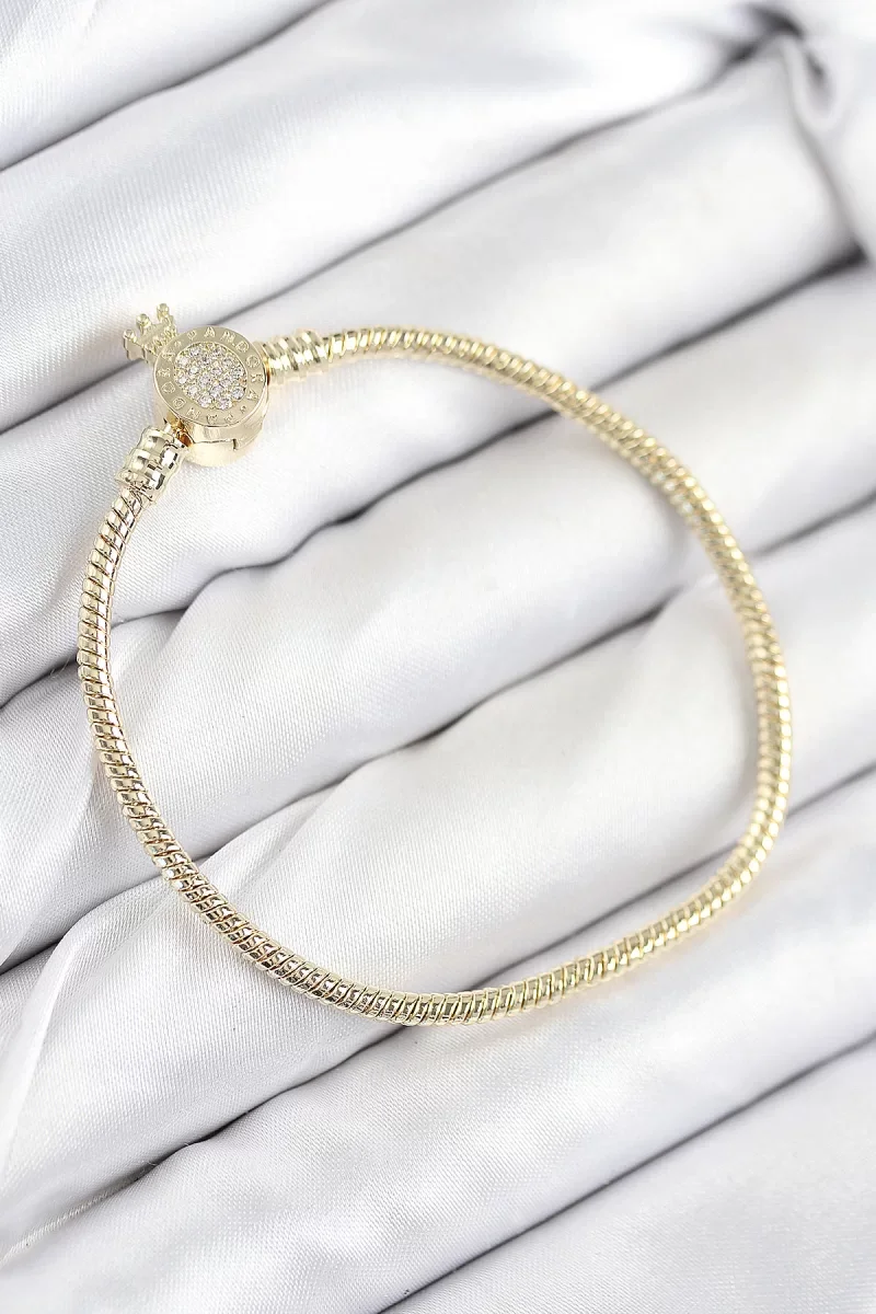 Pirinç Charm Zirkon Taşlı Taç Model Gold Renk Kadın Bileklik - Lisinya