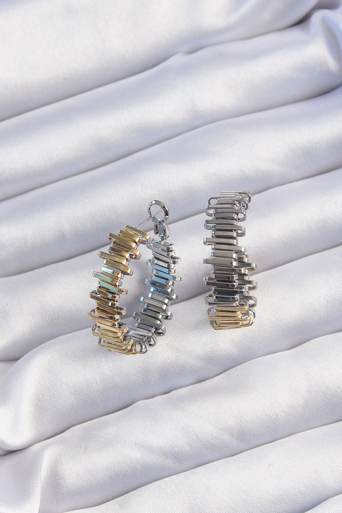 Pirinç Gold Gümüş Renkli Tırtıklı Halka Küpe SL8321