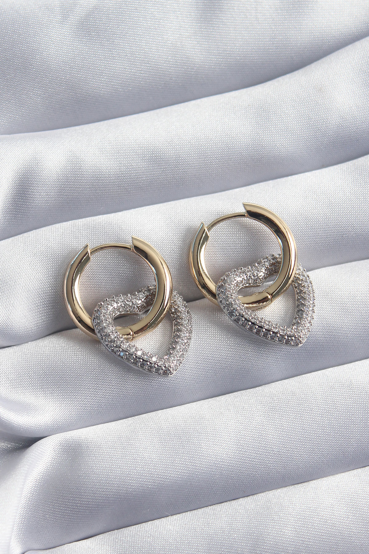 Pirinç Gold Renk Halka Gümüş Zirkon Taşlı Kalp Model VİP Seri Kad