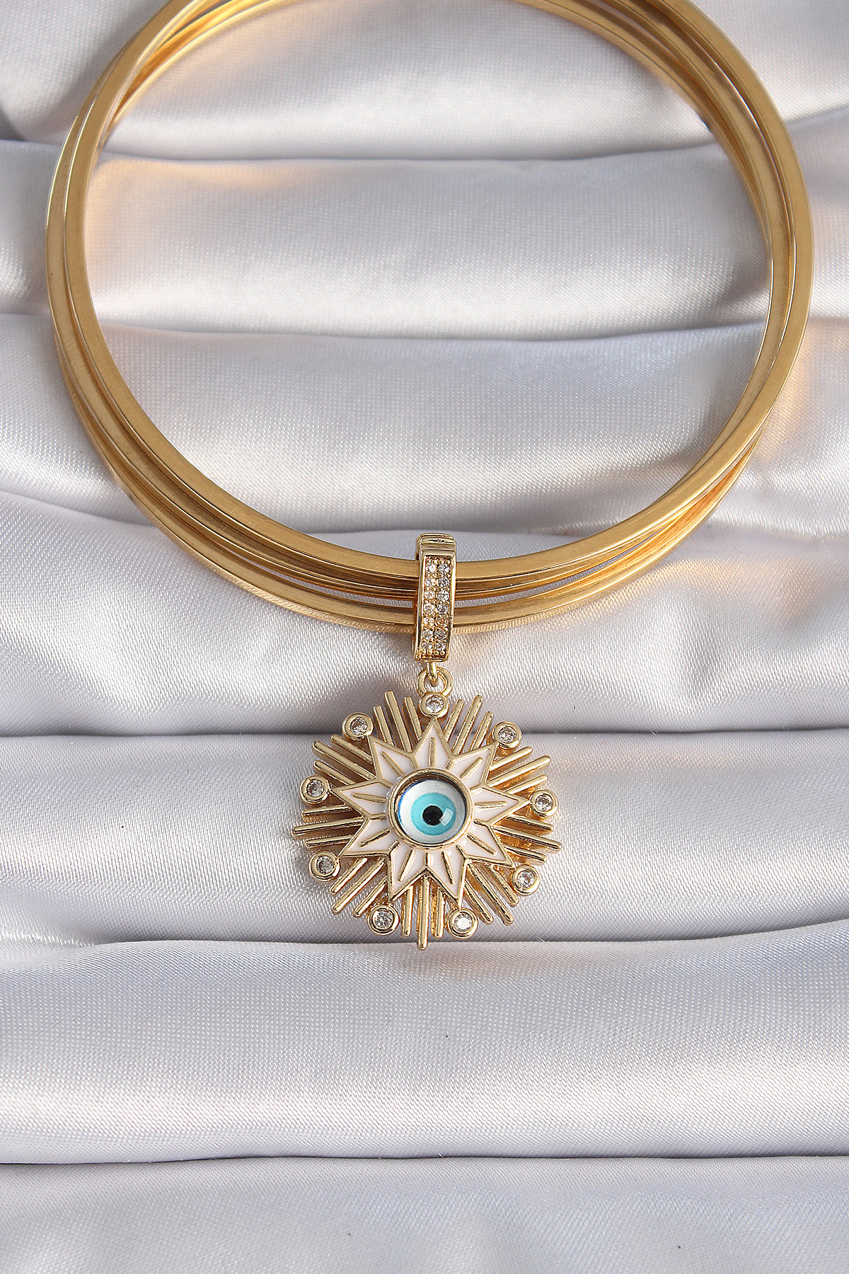 Pirinç Gold Renk Nazar Boncuklu Saçaklı Yıldız Figür Ajda Charm S