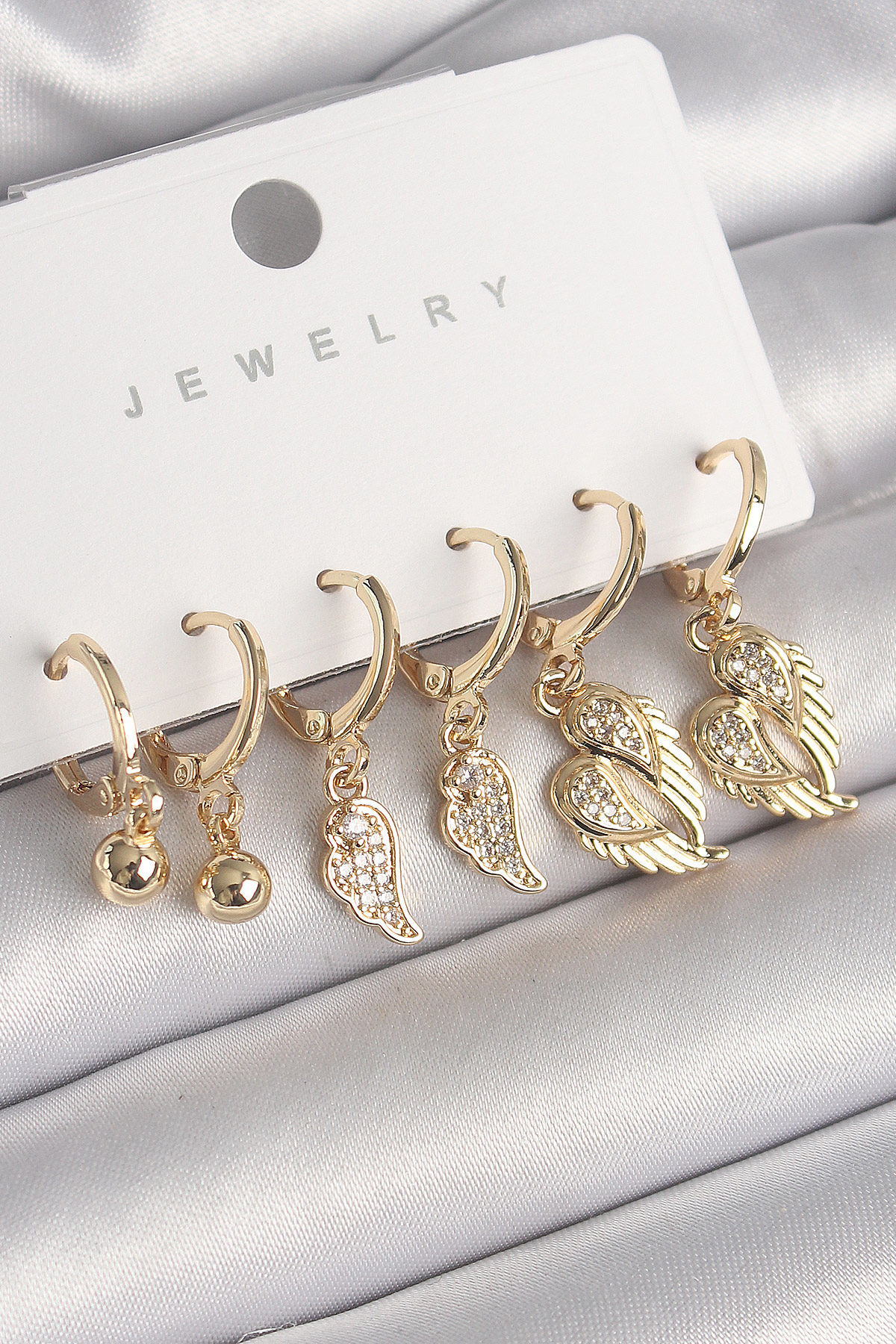 Pirinç Gold Renk Sallantı Zirkon Taşlı Kanat Model Topçuk Detay K
