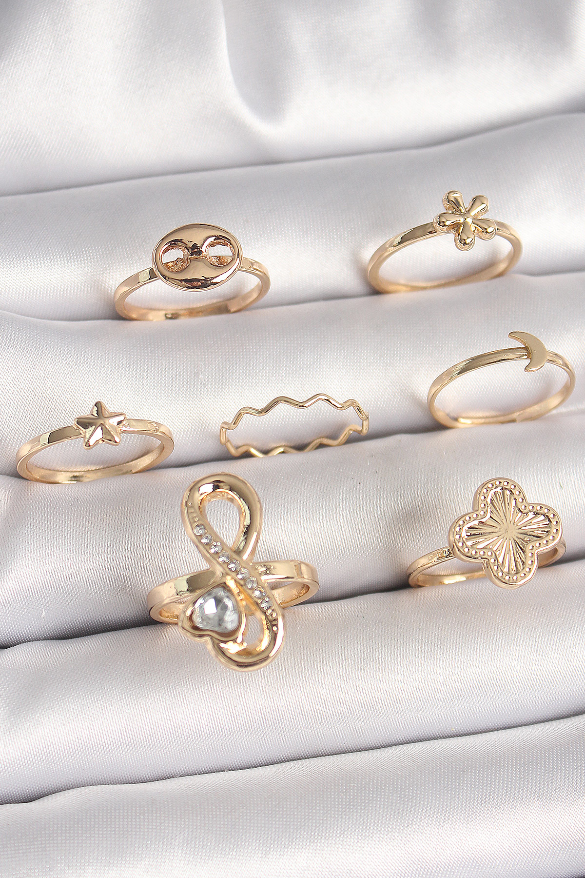 Pirinç Gold Renk Zirkon Taşlı Sonsuzluk Figür Yıldız Detay Kadın