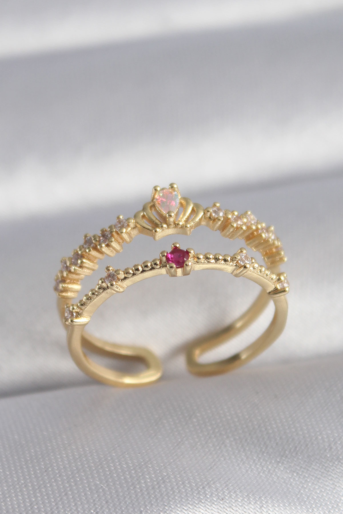 Stillove Pirinç Gold Renk Zirkon Taşlı Taç Model Kadın Yüzük Sl7192