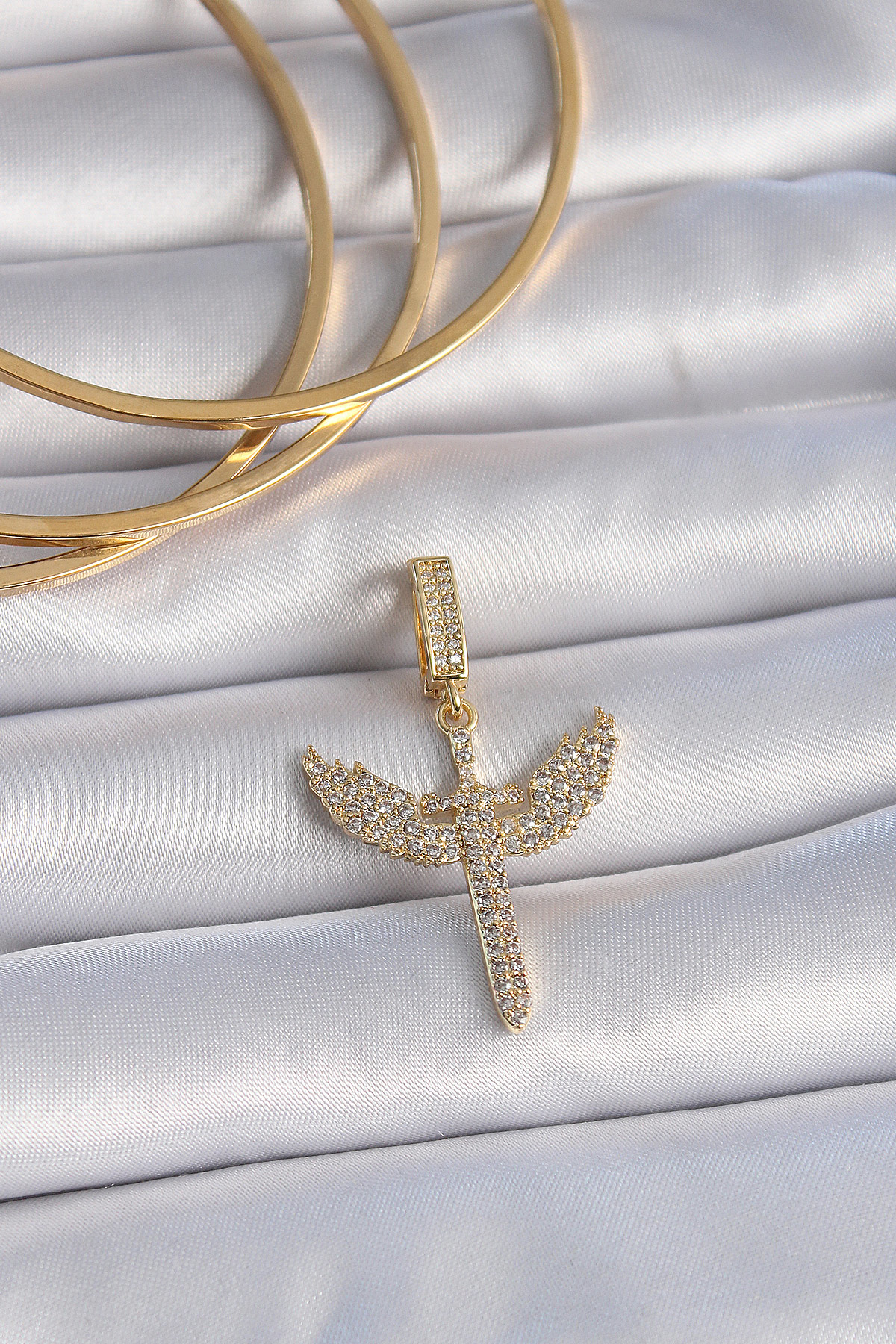 Pirinç Gold Renk Zirkon Taşlı Mikail Model Ajda Charm SL9082