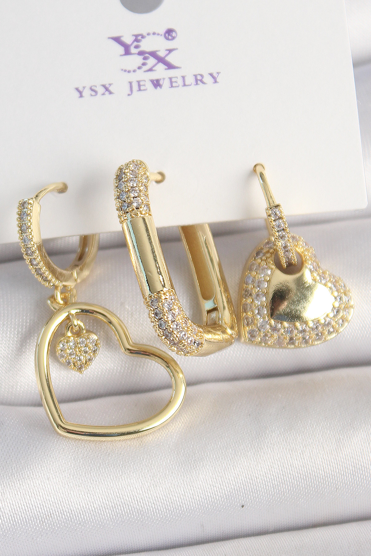Pirinç Gold Renk Zirkon Taşlı Sallantı Kalp Model 3'Lü Kadın Komb
