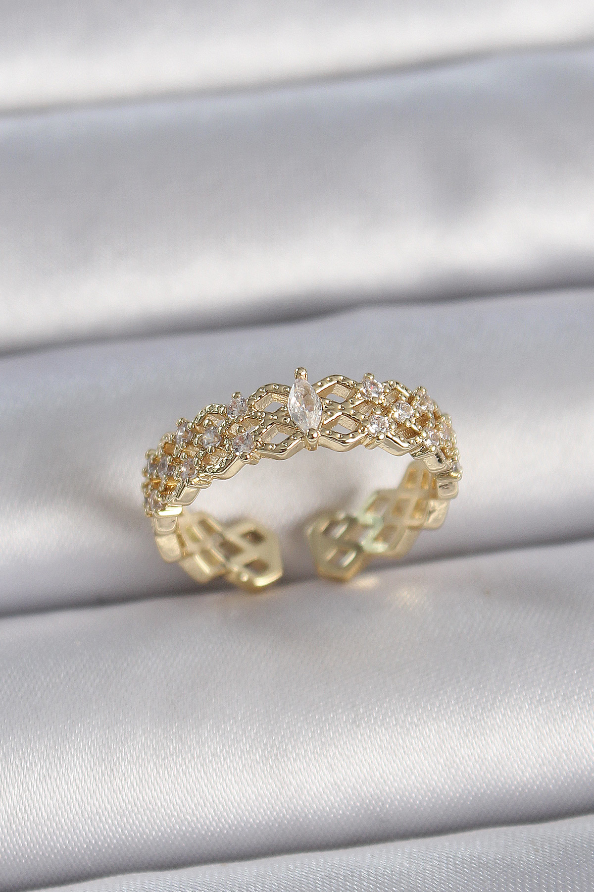 Pirinç Gold Renk Zirkon Taşlı Zikzak Ayarlanabilir Model Kadın Yü