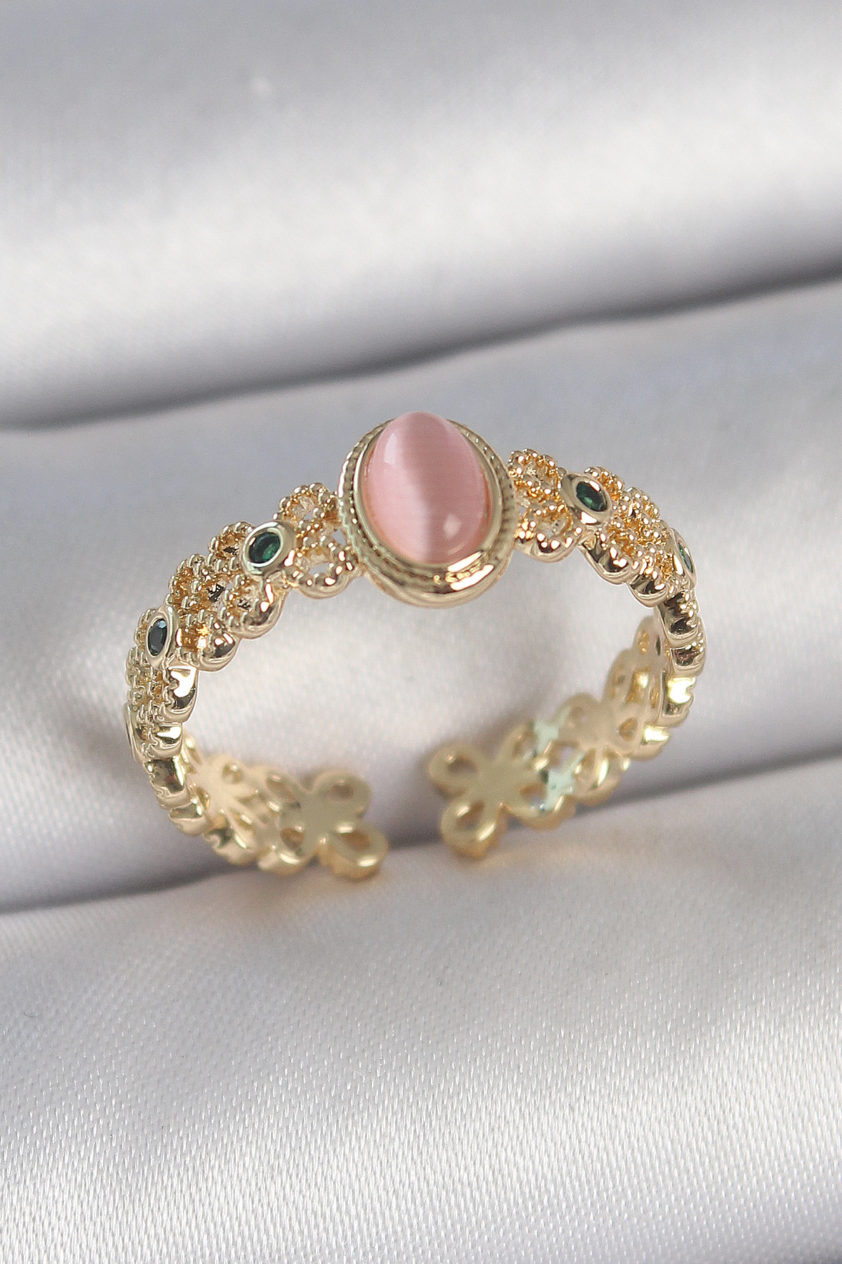 Pirinç Gold Renk Zirkon Taş Detaylı Pembe Mineli Damla Model Ayar