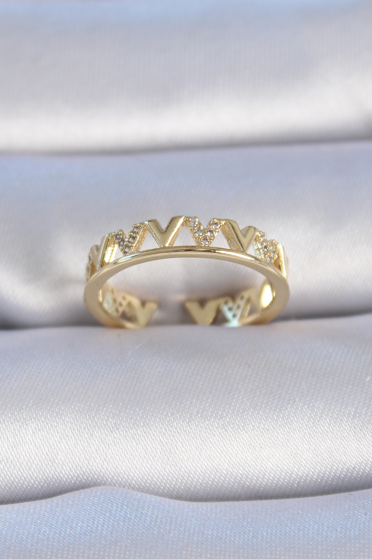 Stillove Pirinç Gold Renk Zirkon Taşli "V" Model Kadin Yüzük Sl8897