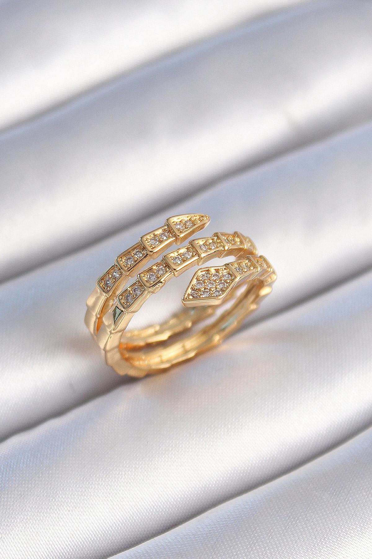 Pirinç Gold Renk Zirkon Taşlı Yılan Model Kadın Yüzük - TJ-BYK347