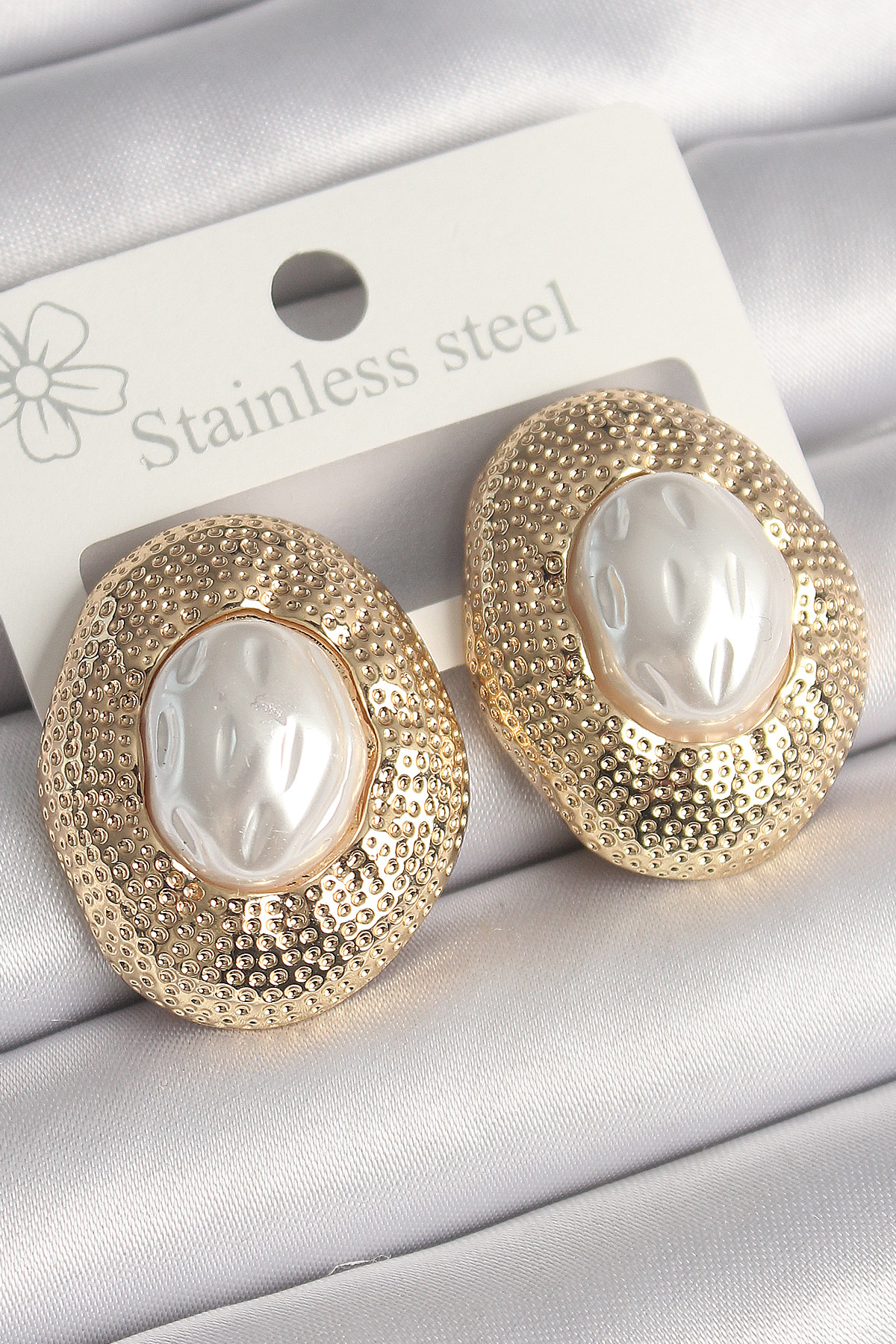 Stillove Pirinç Gold Renk İncili İşlemeli Daire Model Kadın Küpe Sl10514